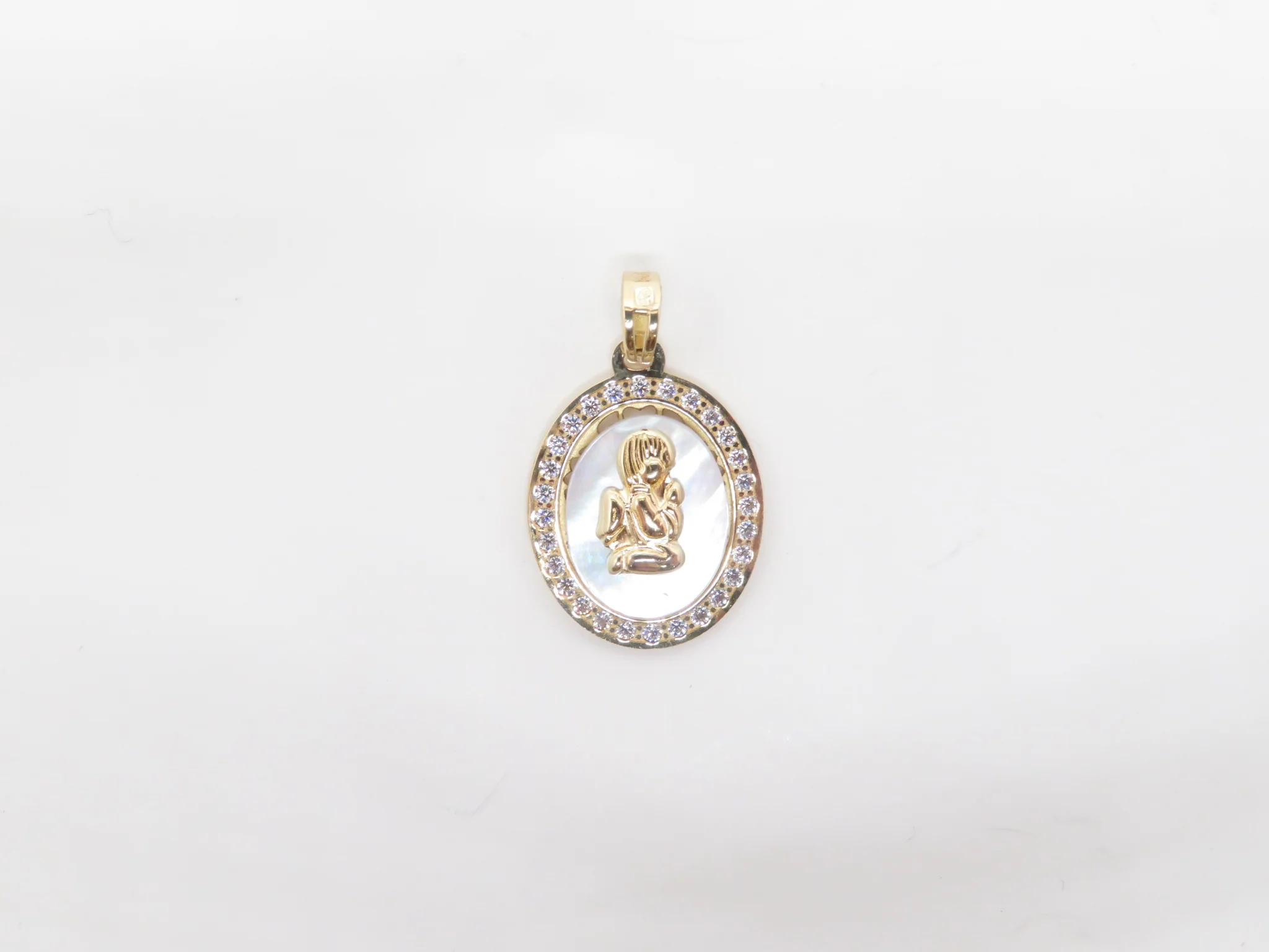 19.25k Yellow Gold Mother of Pearl Angel Pendant
