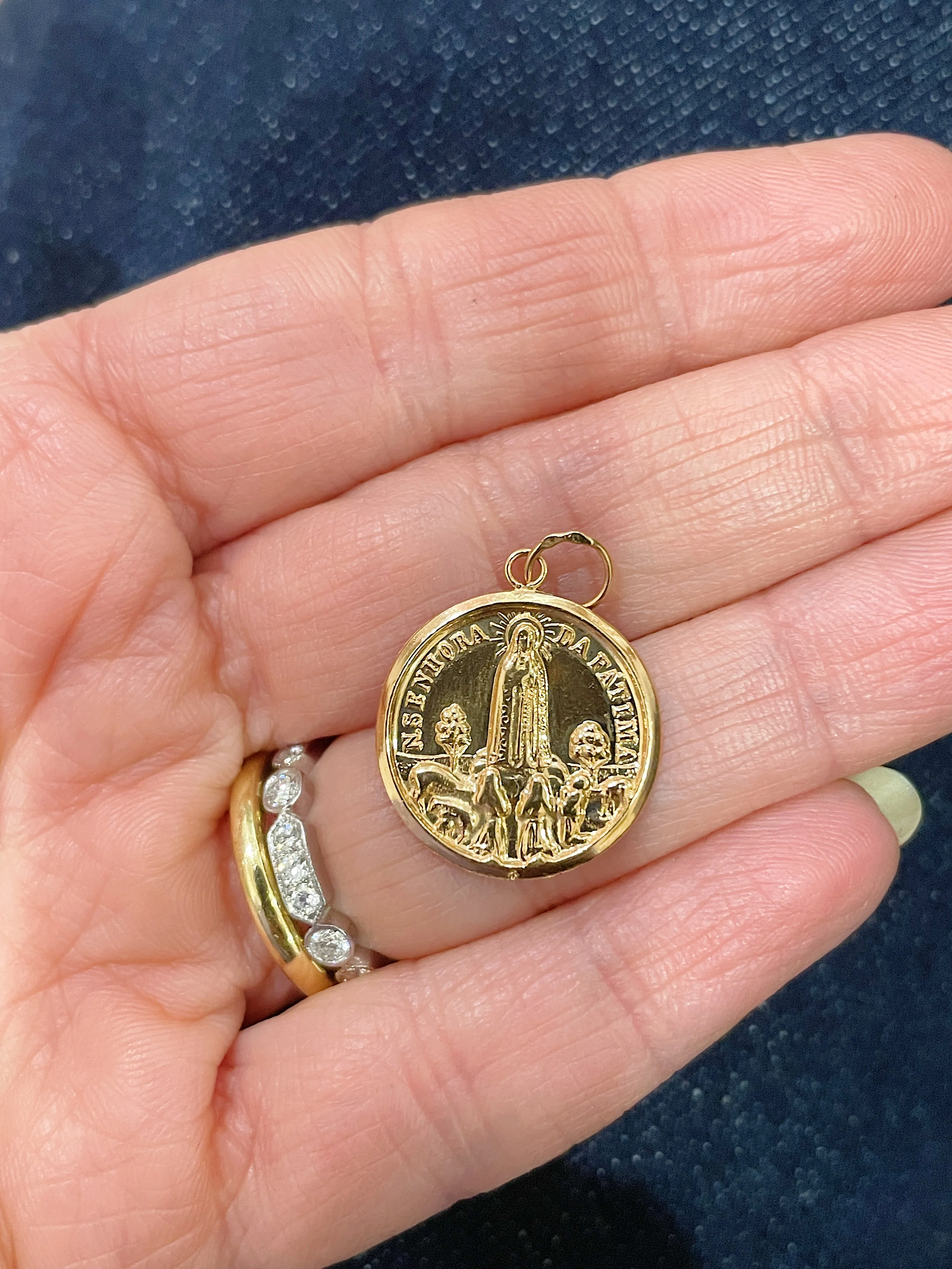 19.25k N.S de Fatima Medallion - Image 2