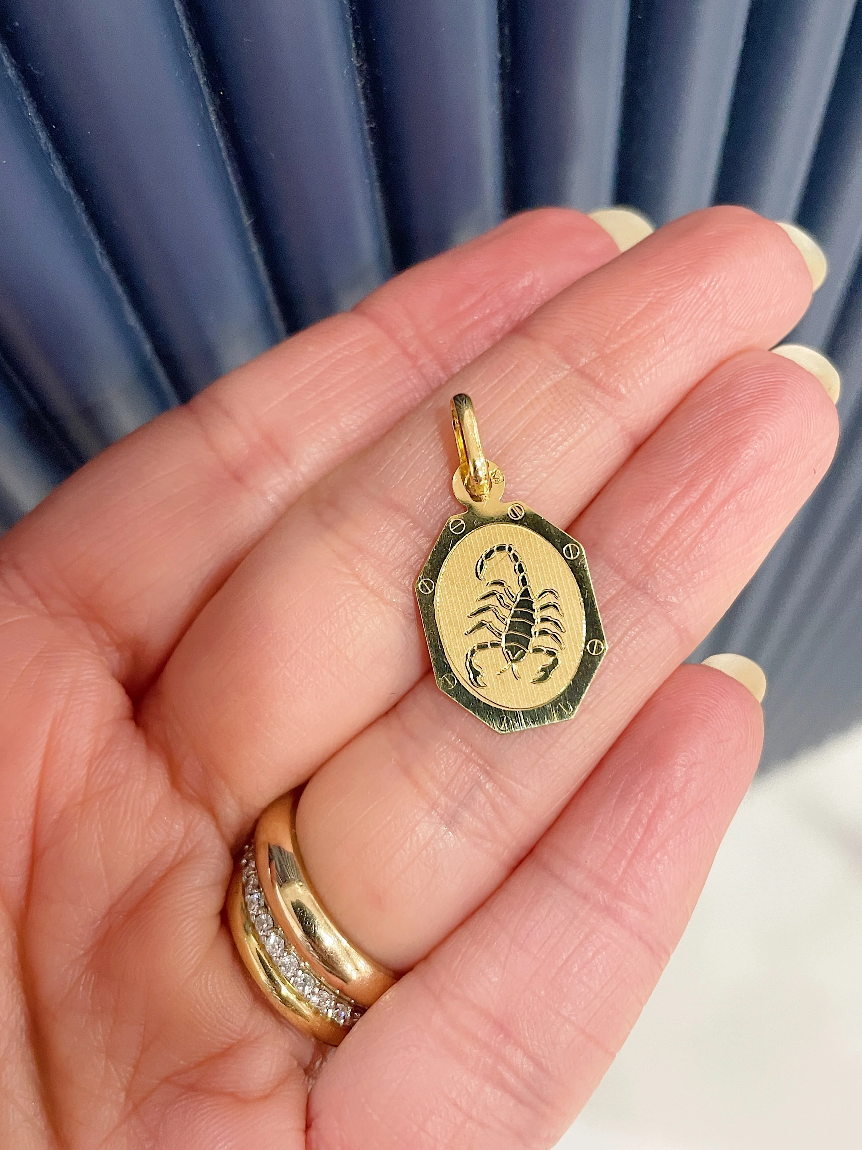 19.25k Bolted Zodiac Pendant - Image 7