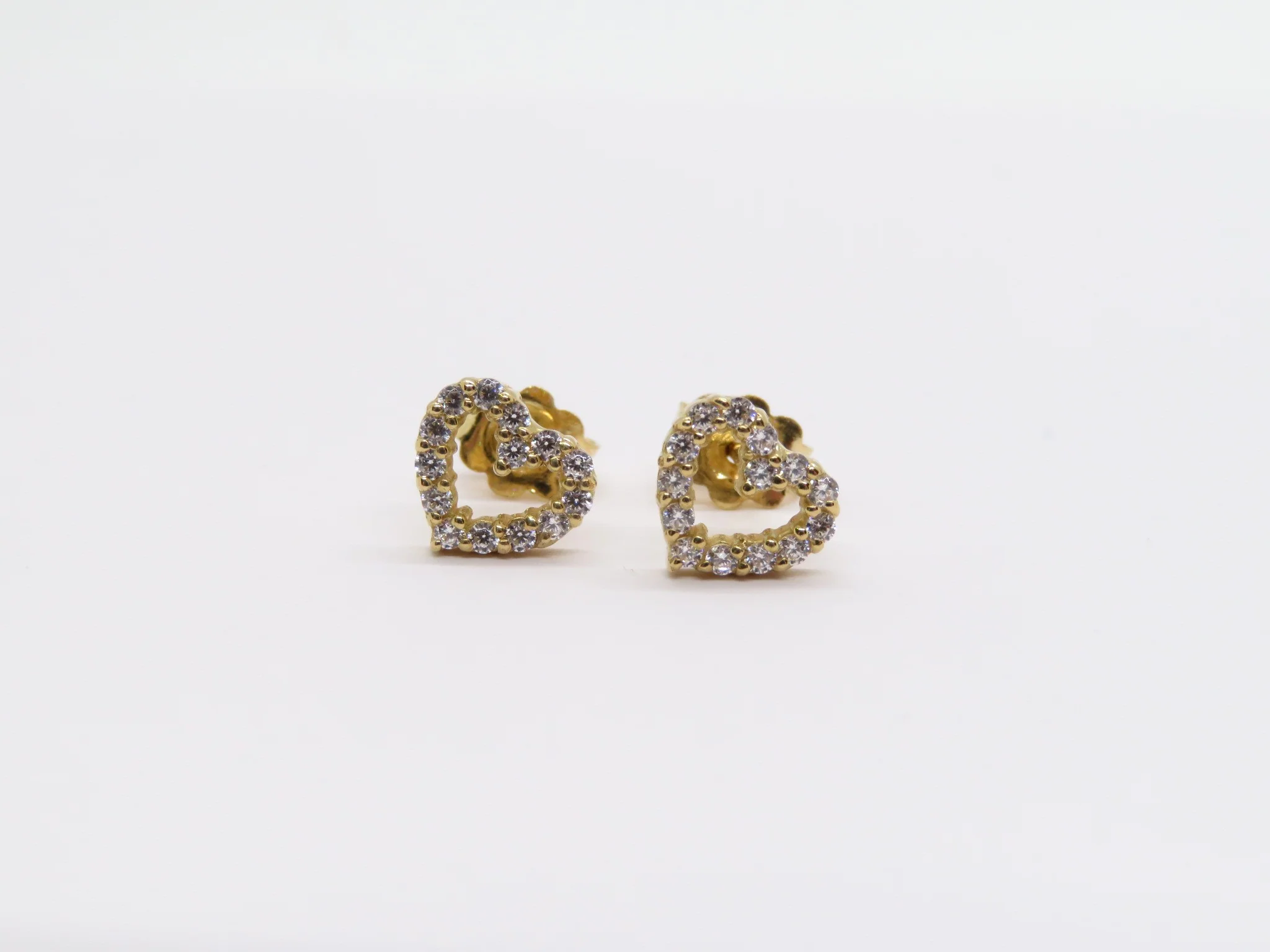 19.25k Yellow Gold Open Heart Stud Earrings