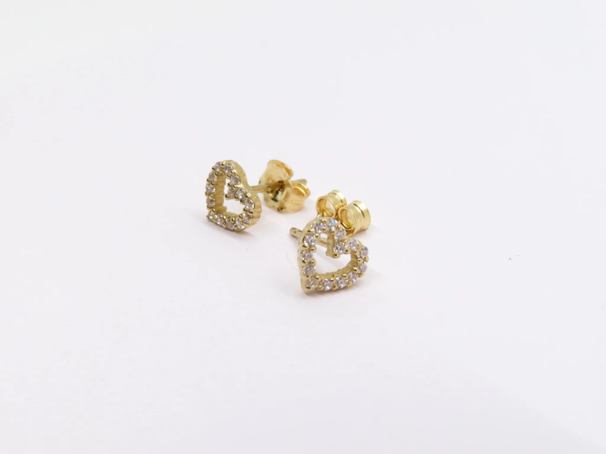 19.25k Yellow Gold Open Heart Stud Earrings - Image 3