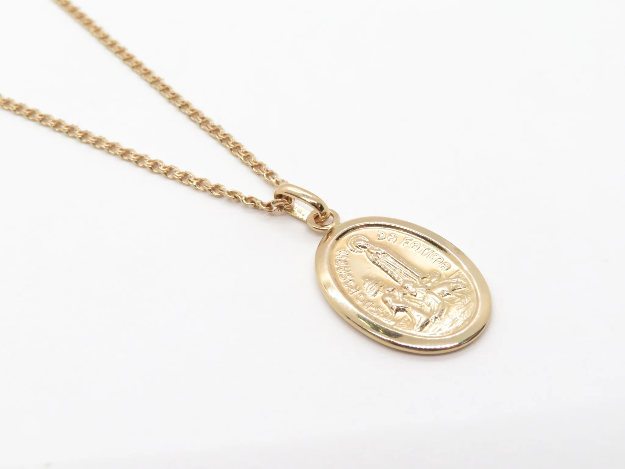 19.25k Yellow Gold Oval Our Lady of Fatima Medal - Image 6