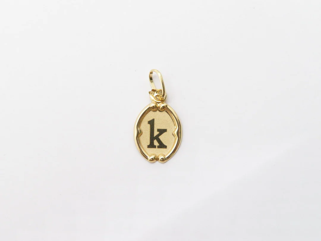 19.25k Oval Trimmed Initial Pendant - Image 14