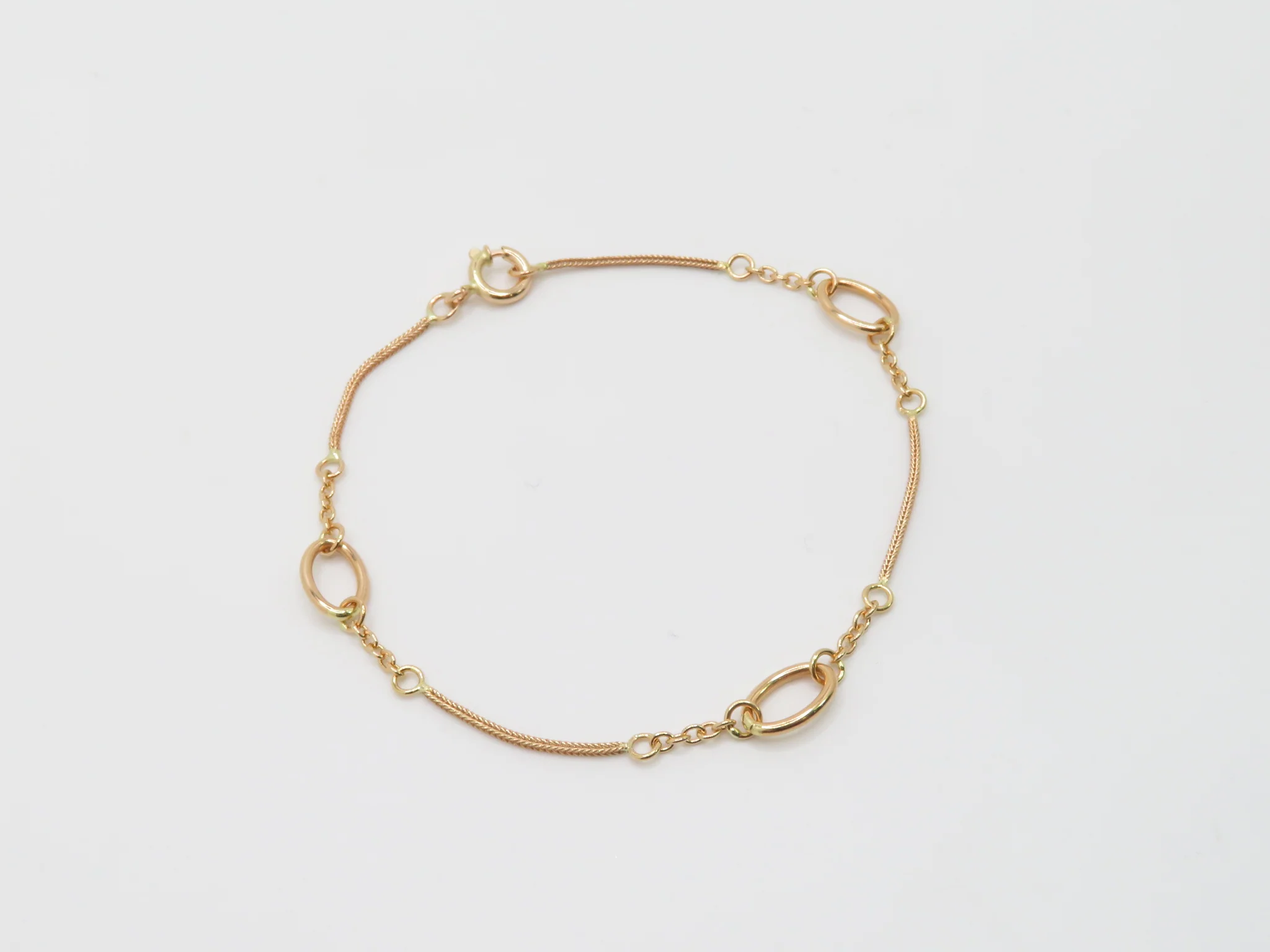 19.25k Yellow Gold Oval & Wheat Link Bracelet