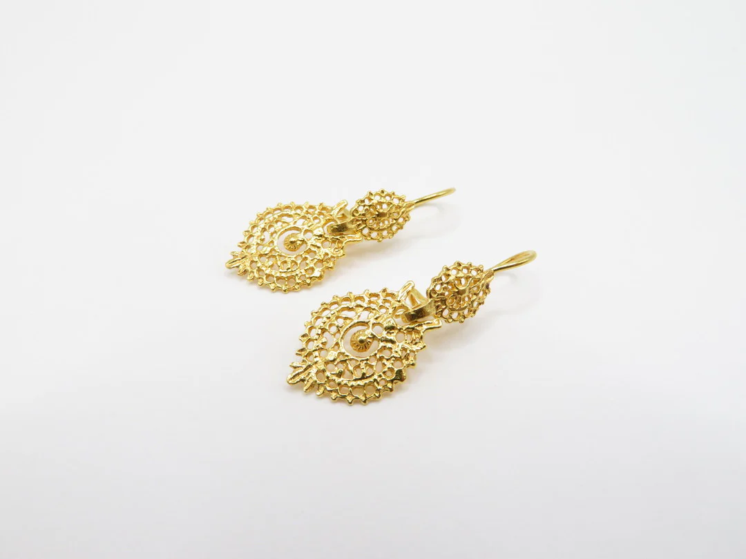 19.25k Yellow Gold Small Rainha Earrings