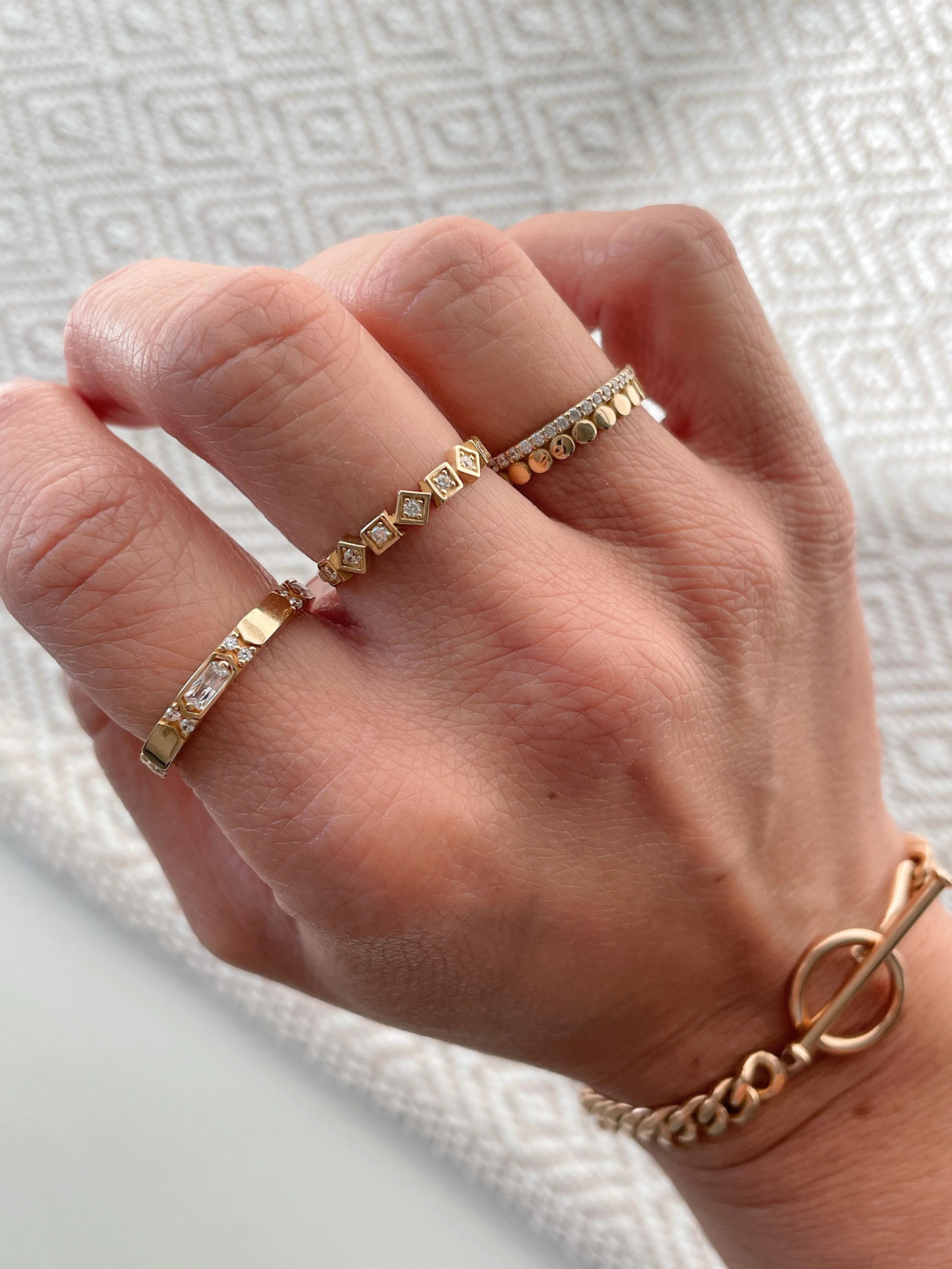 19.25k Yellow Gold Renaissance Band - Image 4