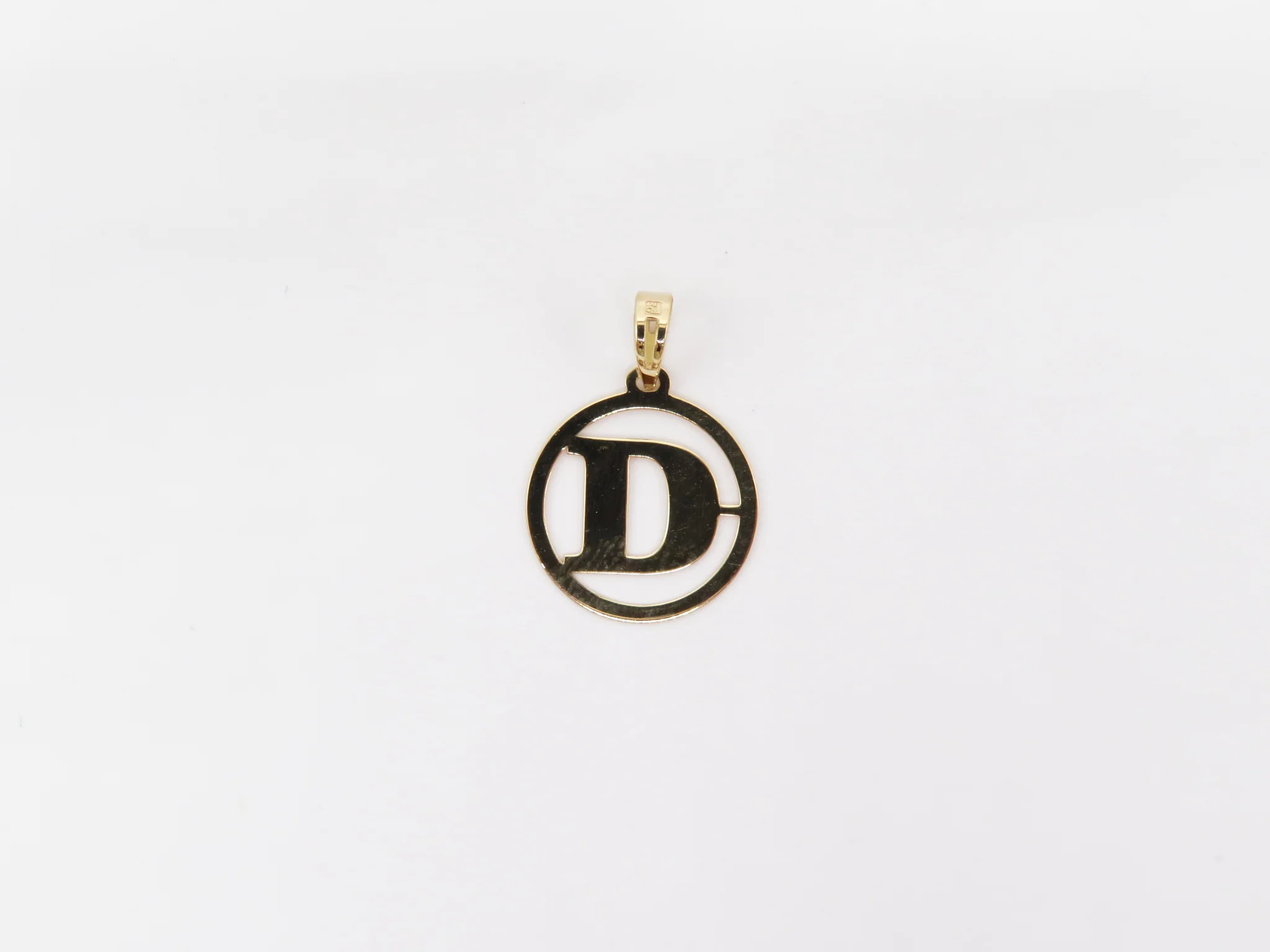 19.25k Yellow Gold Round Frame Initials - Image 6