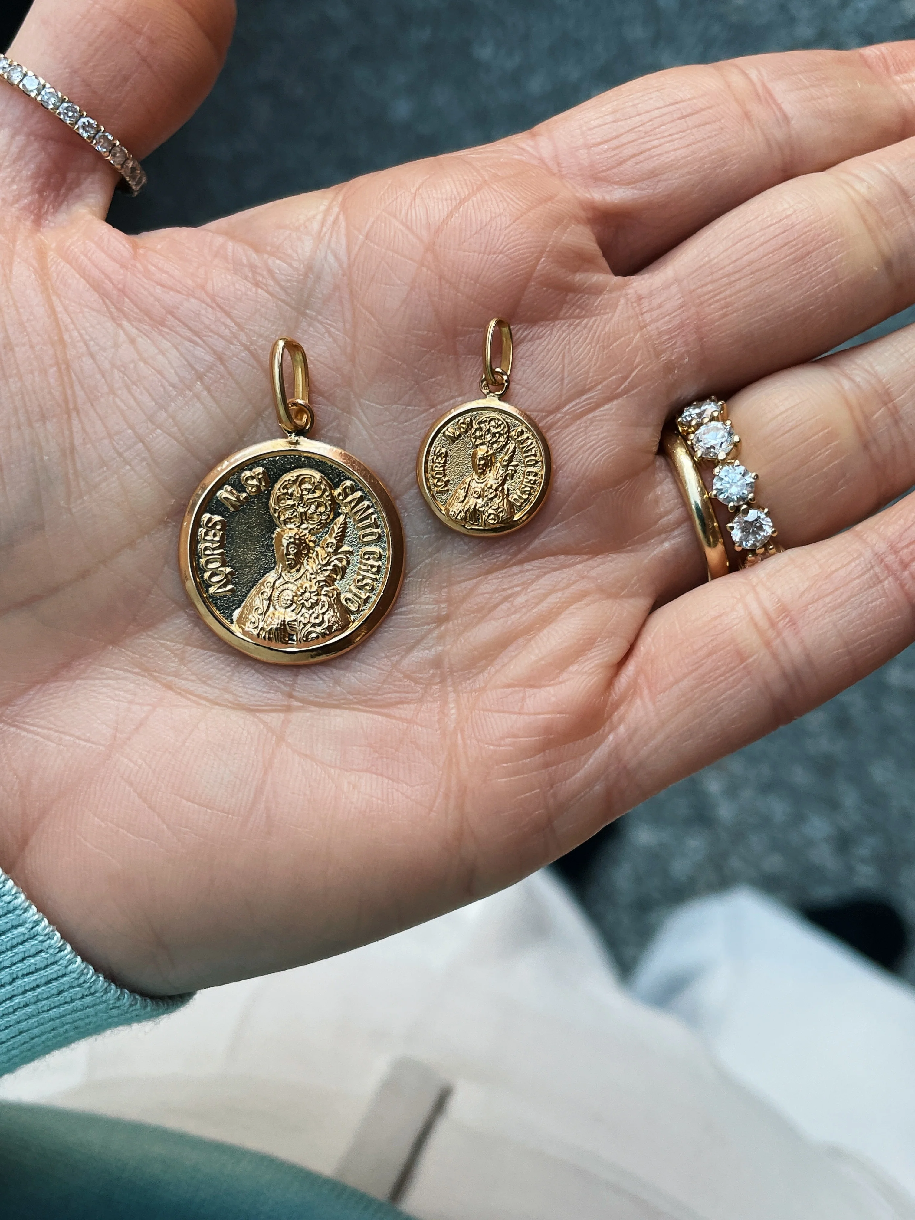 19.25k Santo Cristo Medallion - Image 6
