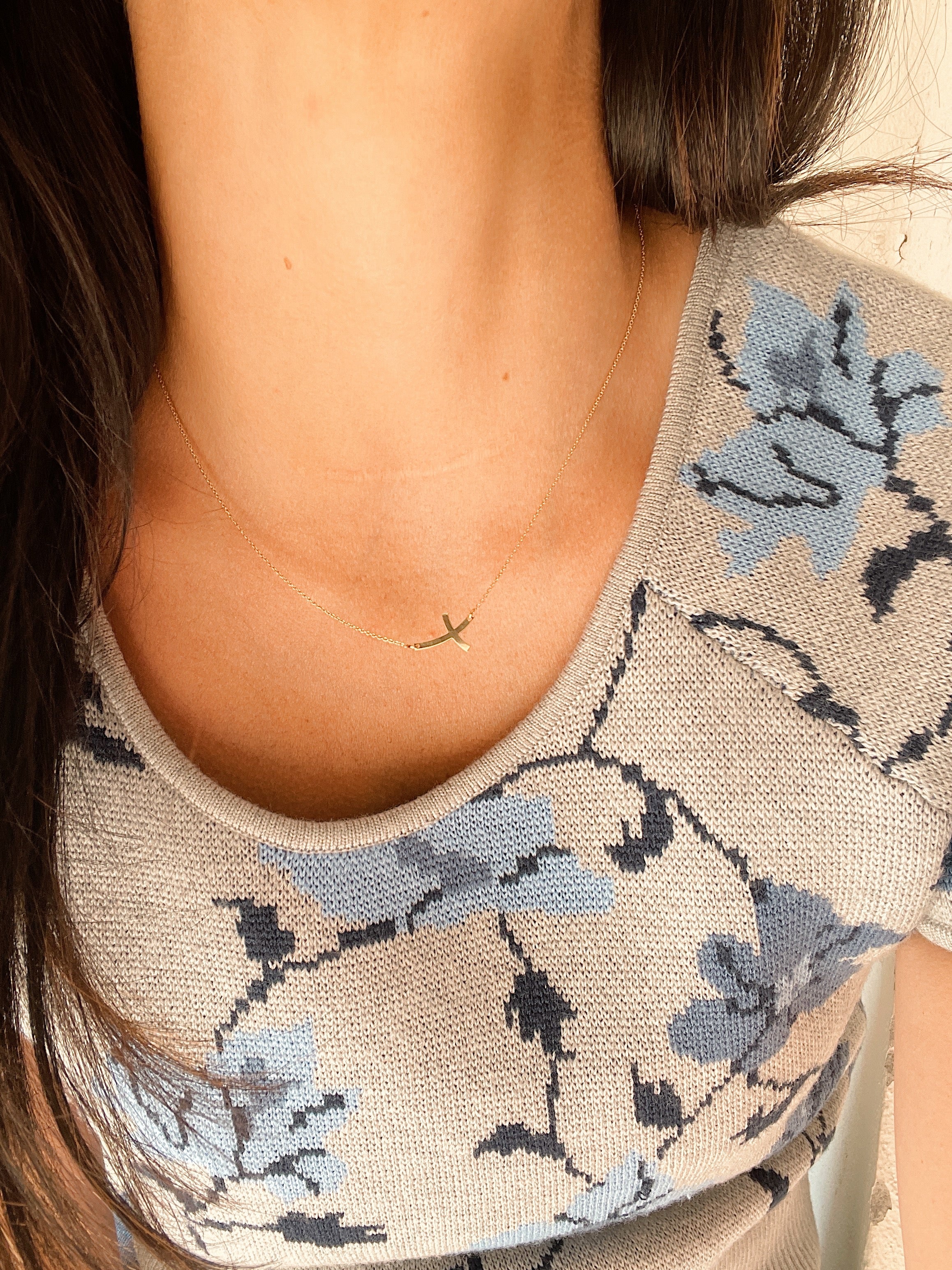 19.25k Yellow Gold Sideways Cross Necklace - Image 4