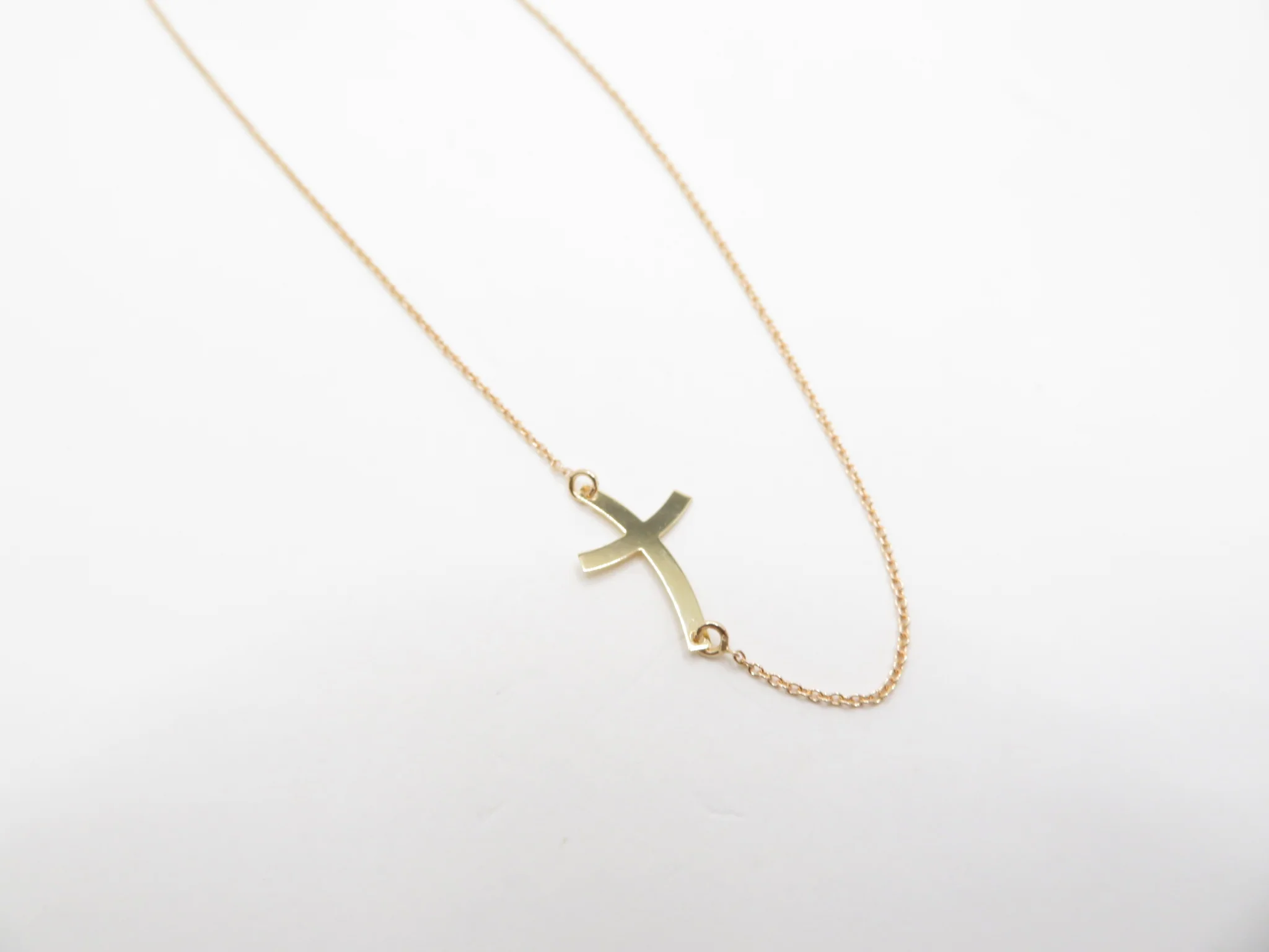 19.25k Yellow Gold Sideways Cross Necklace - Image 5