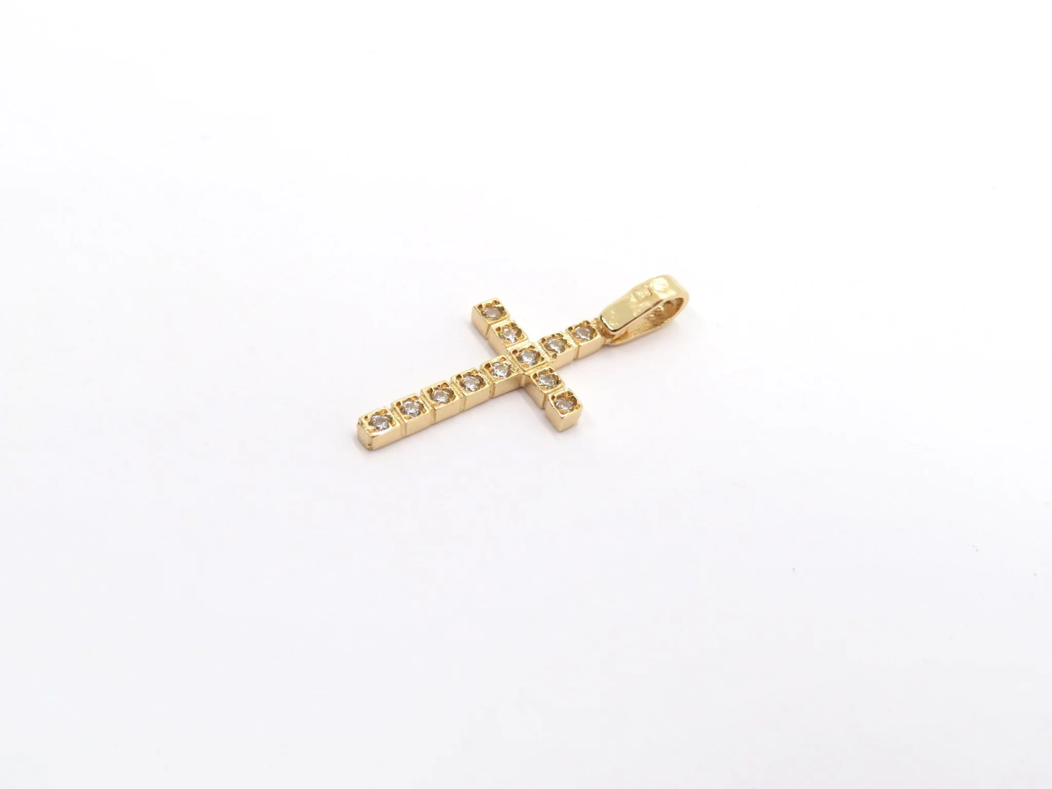 19.25k Yellow Gold Paver Cross