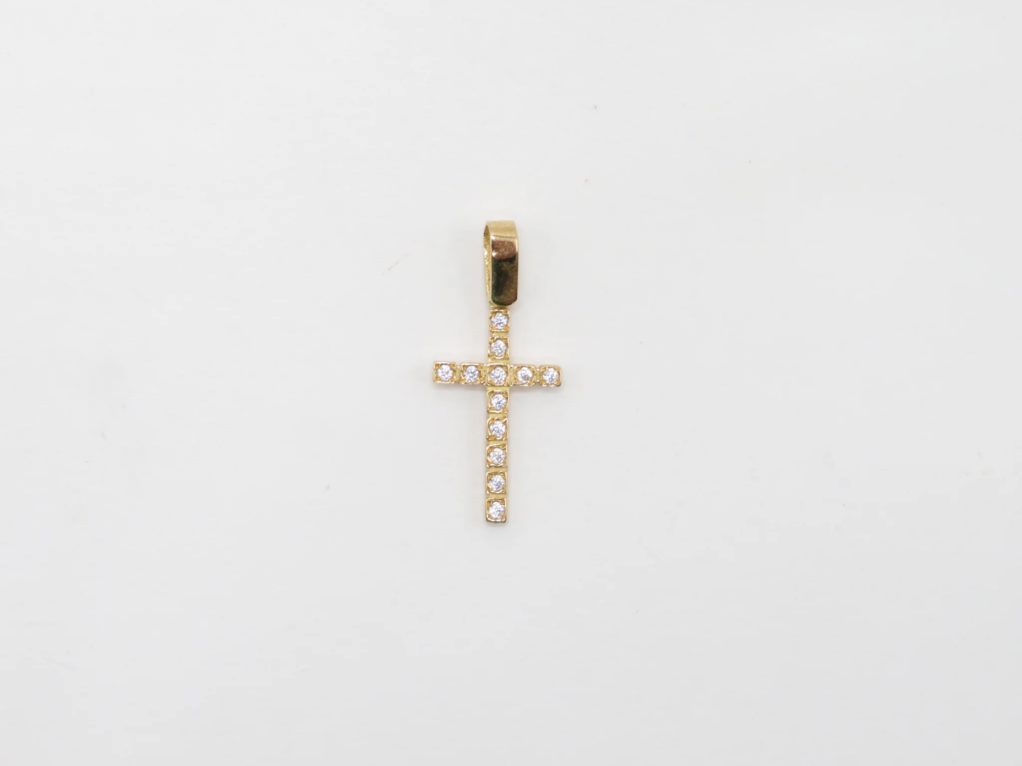19.25k Yellow Gold Paver Cross - Image 5