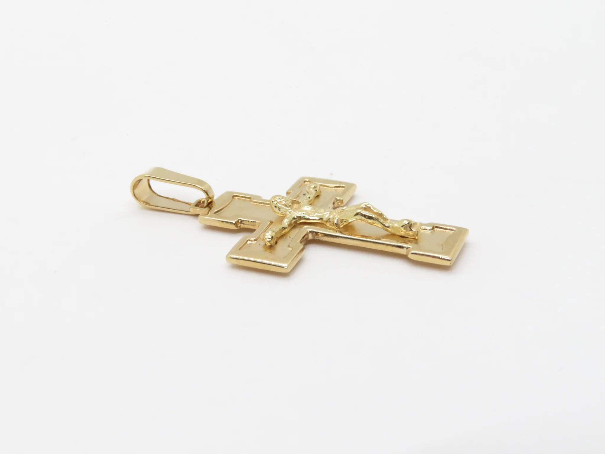 19.25k Yellow Gold Solid Crutch Cross Pendant - Image 5