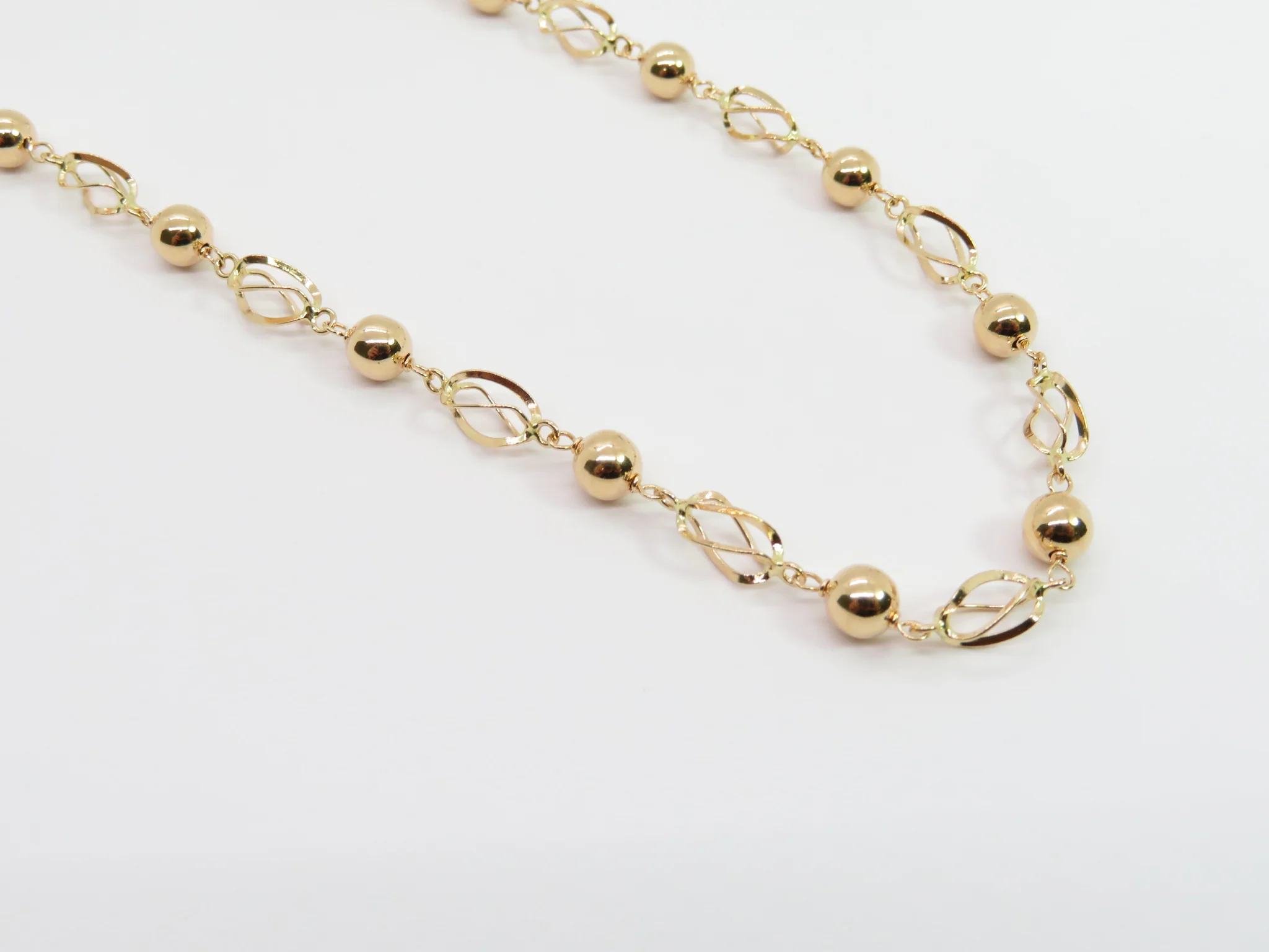 19.25k Yellow Gold Spiral and Ball Necklace - Image 5