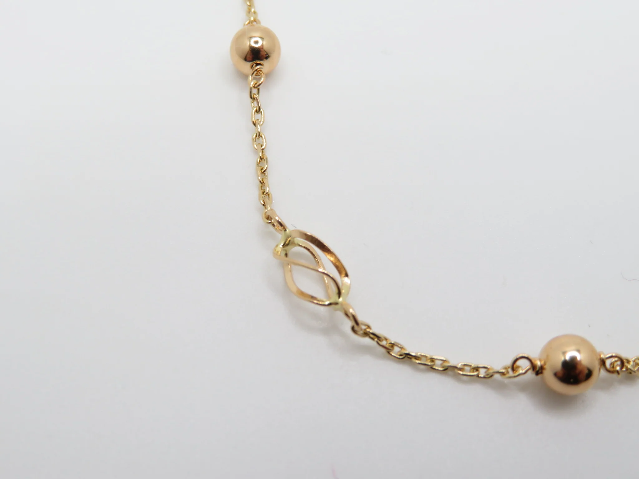 19.25k Yellow Gold Spiral Chain Link & Ball Necklace - Image 4