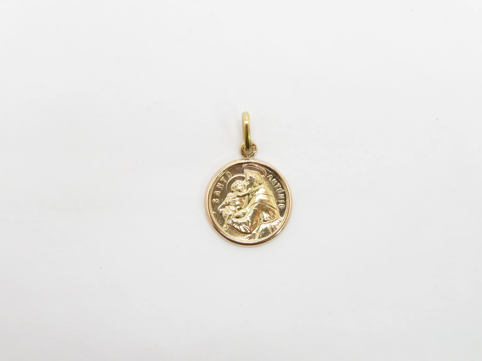 19.25k Yellow Gold St. Anthony Medal - Image 3