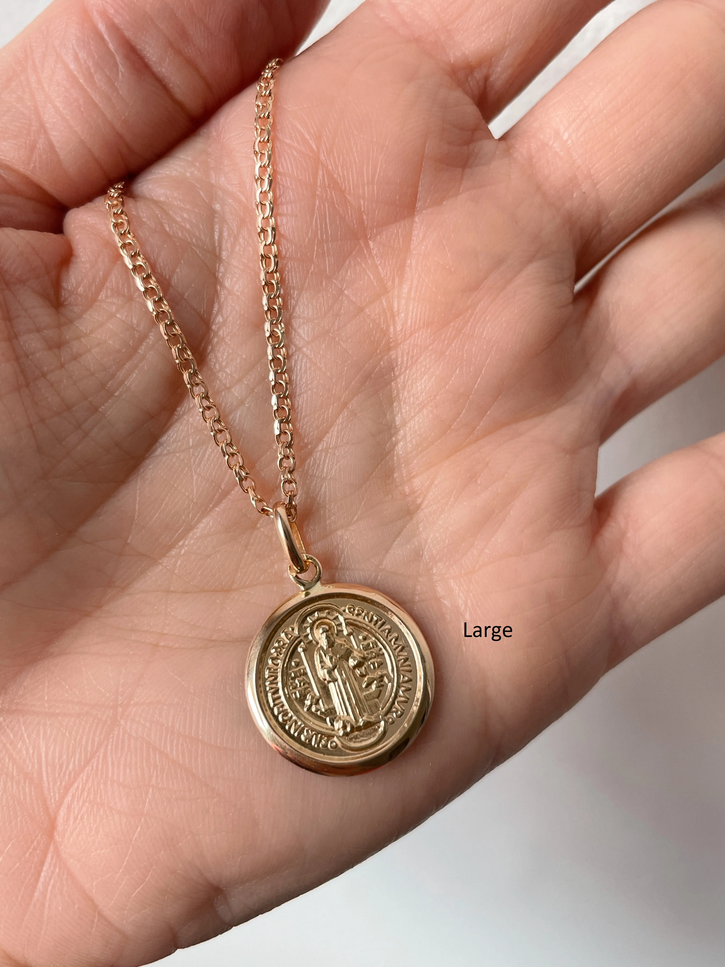 19.25k Yellow Gold St. Benedict Medal - Image 7