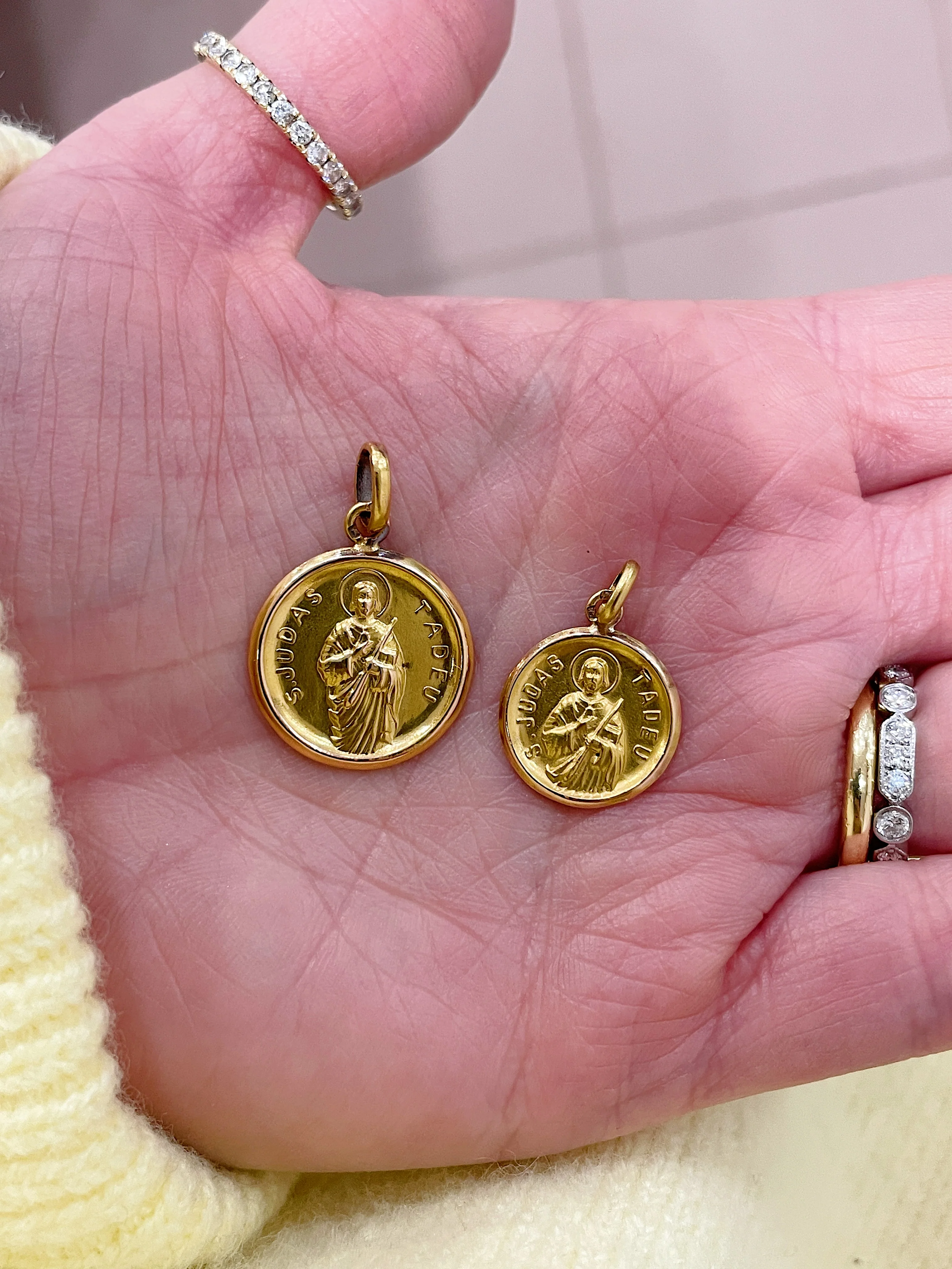 19.25k Yellow Gold St Jude Medal - Image 2