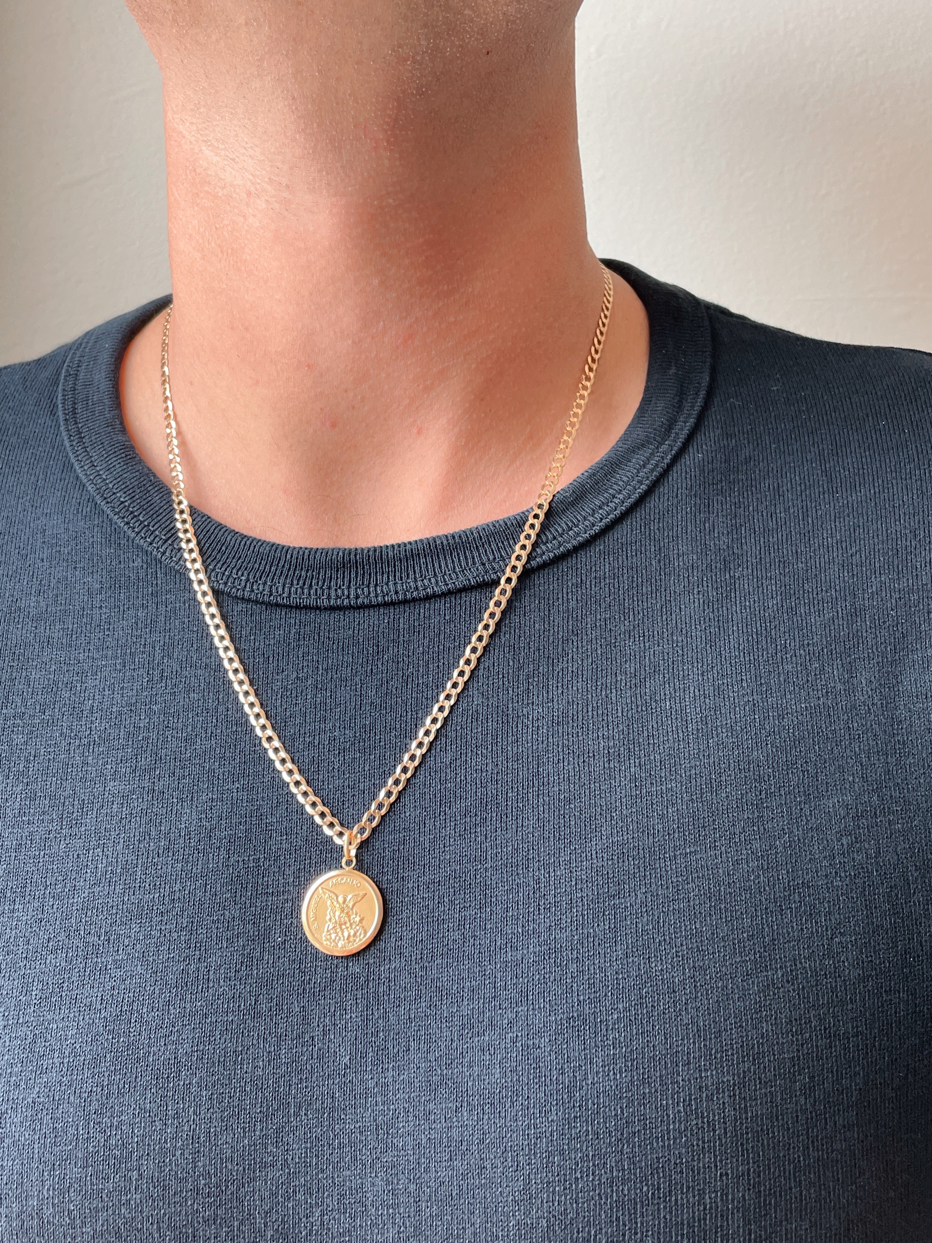 19.25k Yellow Gold St. Michael Medal - Image 8