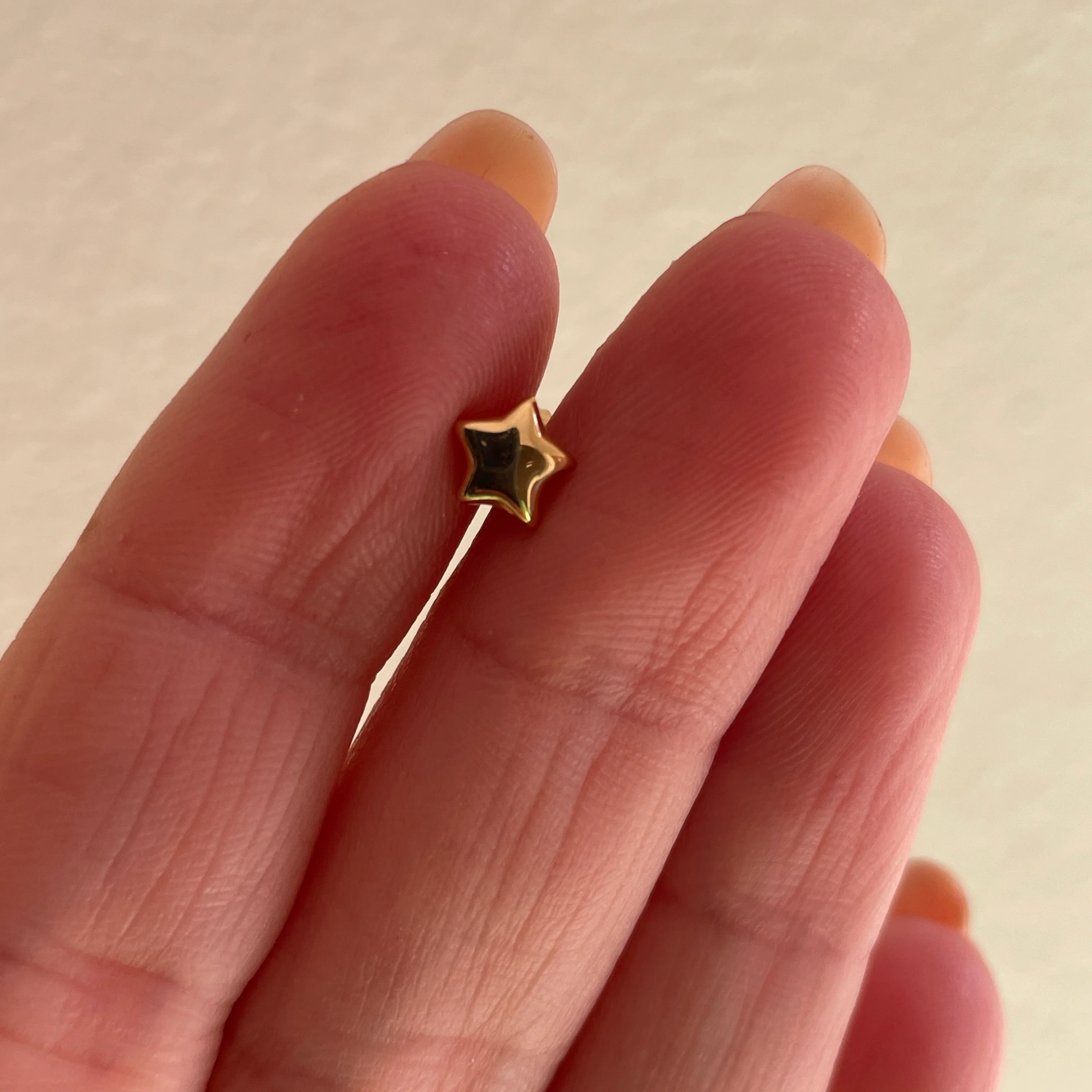 19.25k Yellow Gold Star Stud Earrings - Image 2