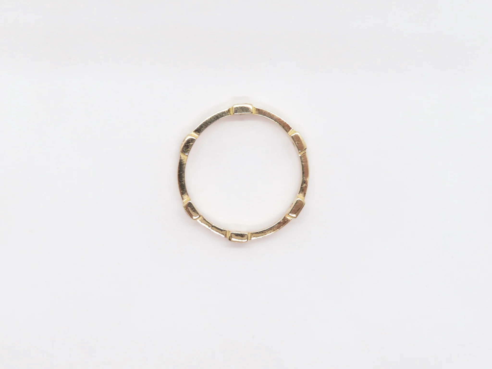 19.25k Yellow Gold Stationed Band - Image 5