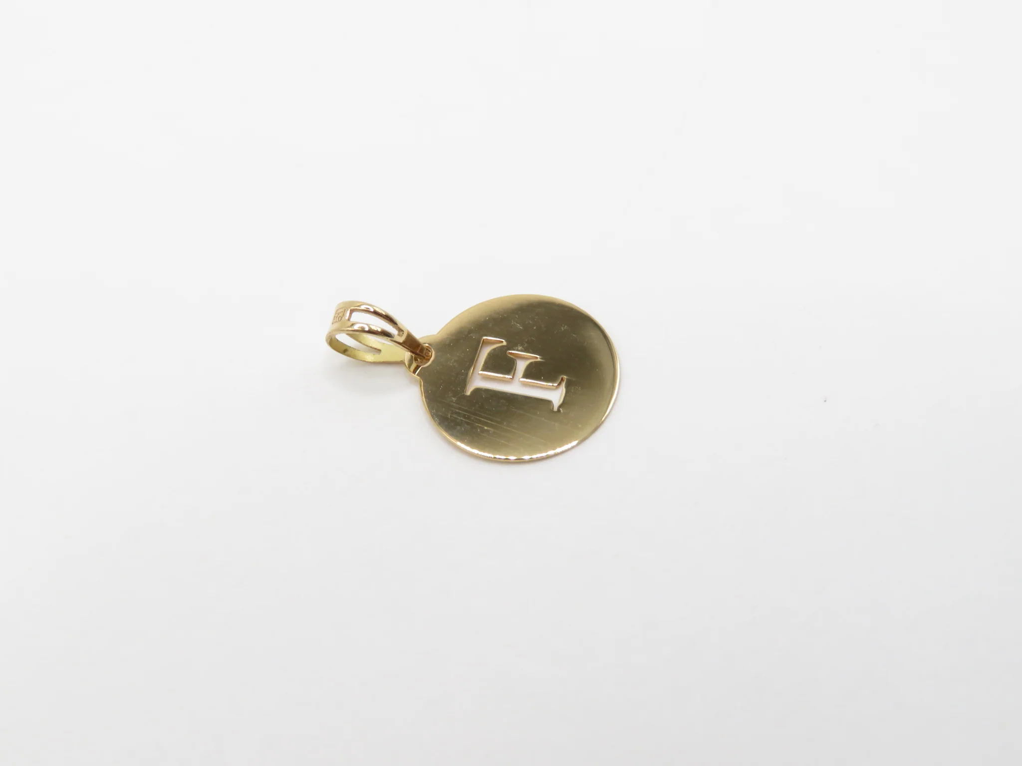 19.25k Yellow Gold Stencil Initial Pendant - Image 19