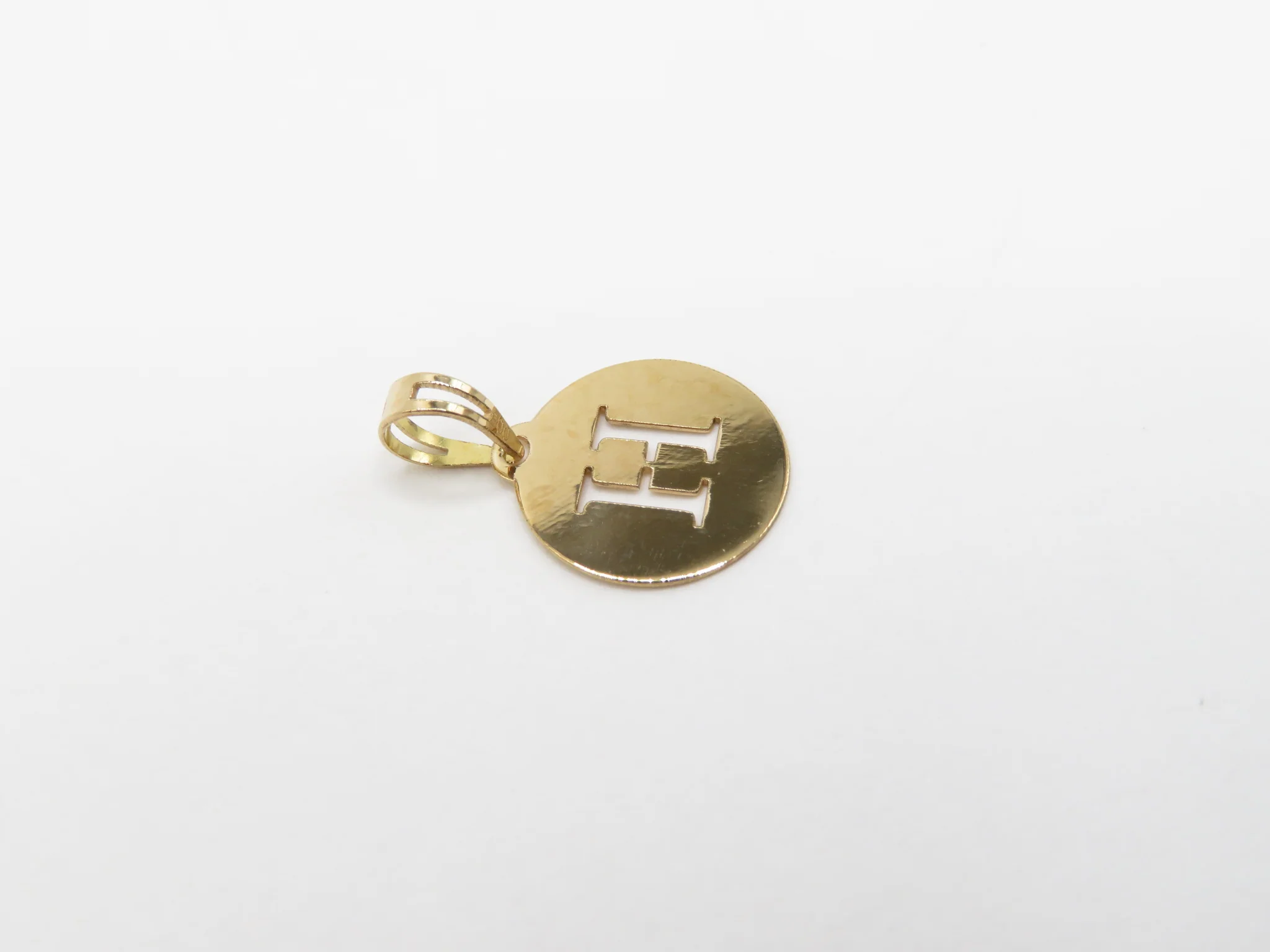 19.25k Yellow Gold Stencil Initial Pendant - Image 20