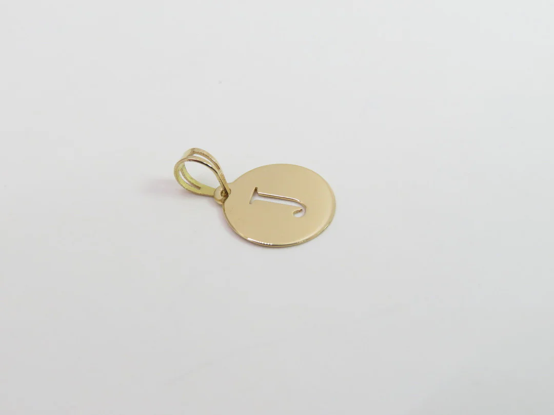 19.25k Yellow Gold Stencil Initial Pendant - Image 8