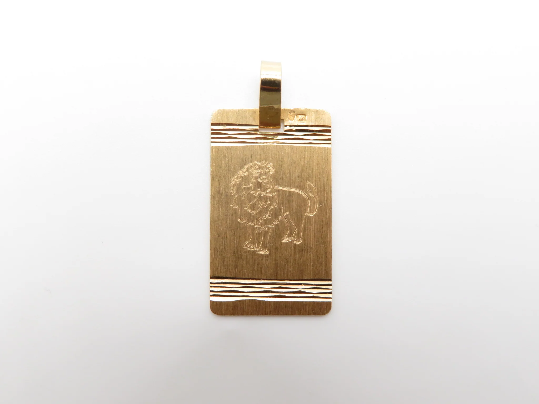 19.25k Yellow Gold Tag Zodiac Pendant - Image 3