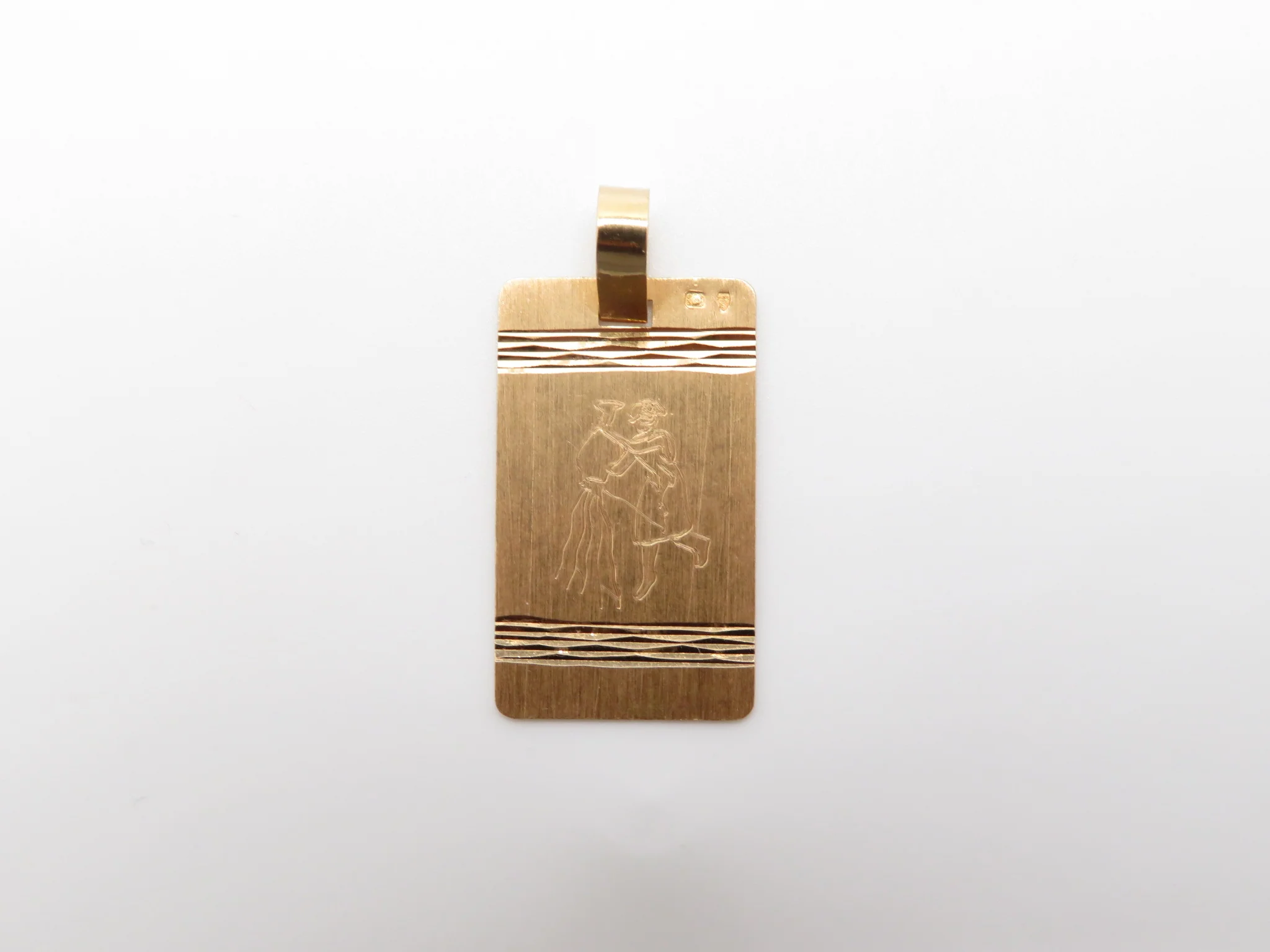 19.25k Yellow Gold Tag Zodiac Pendant - Image 7