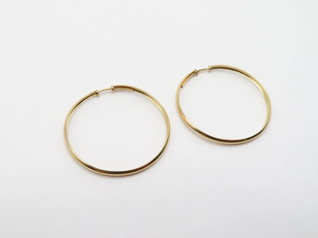 19.25k Yellow Gold Thin Domed Sleeper Hoops