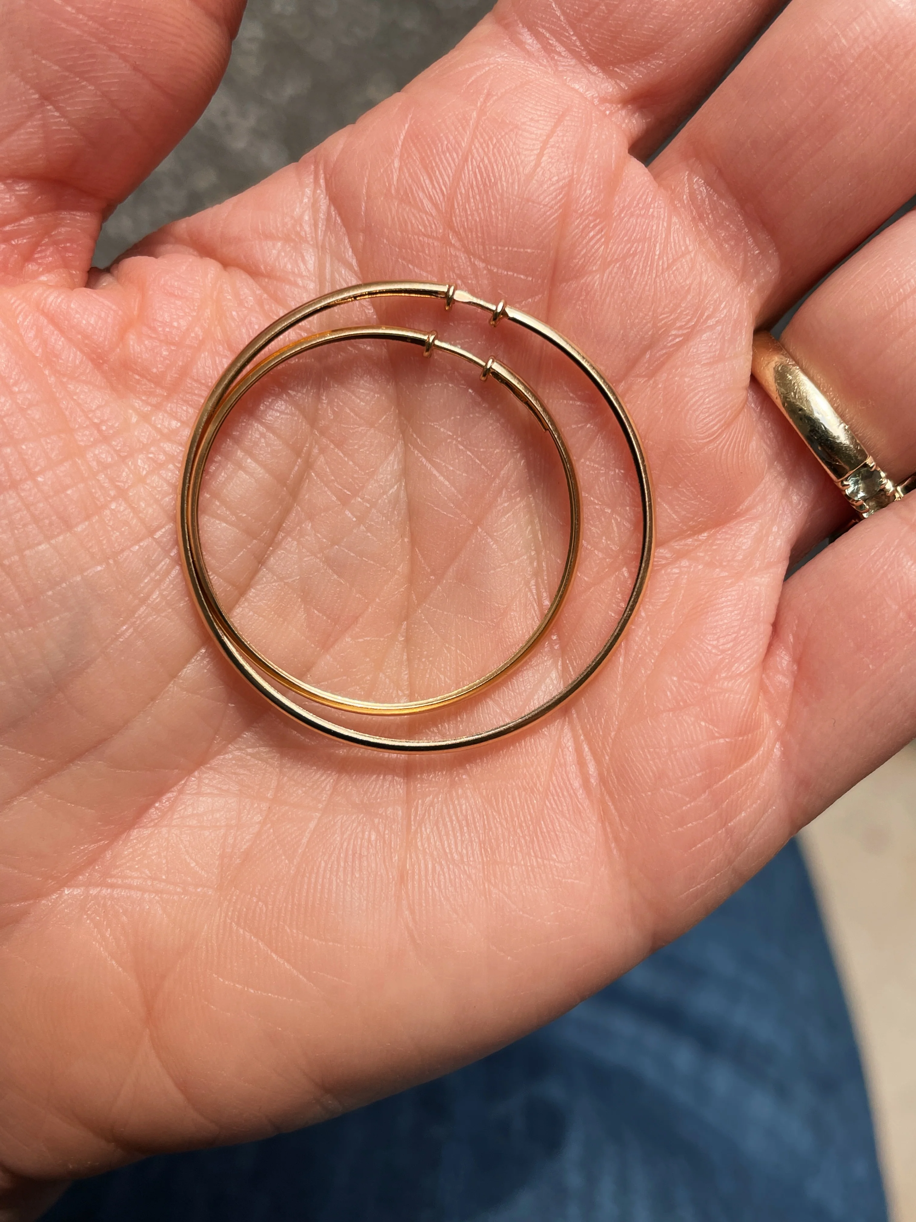 19.25k Yellow Gold Thin Domed Sleeper Hoops - Image 4