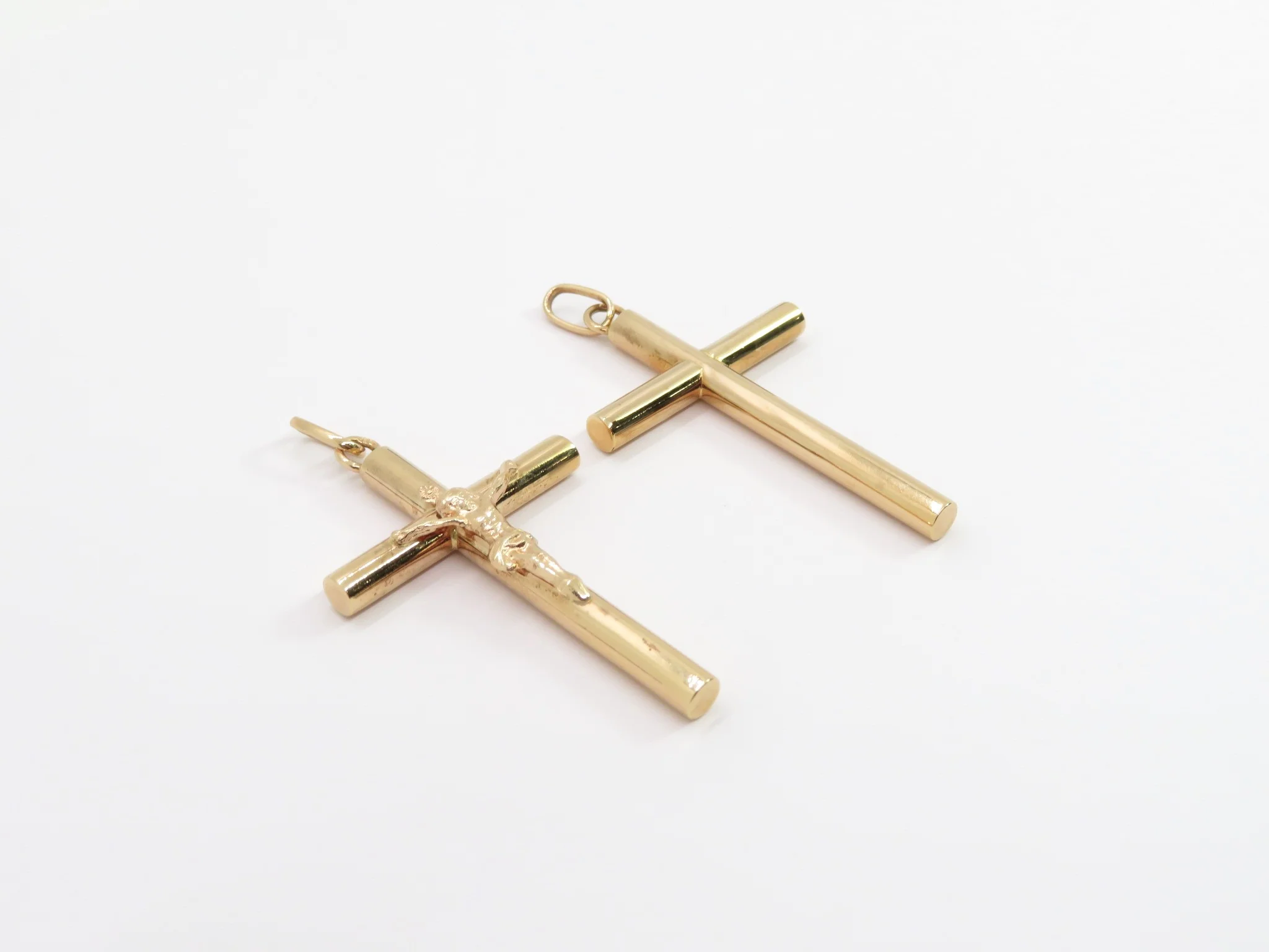 19.25k Yellow Gold Traditional X-Large Cross - Image 10