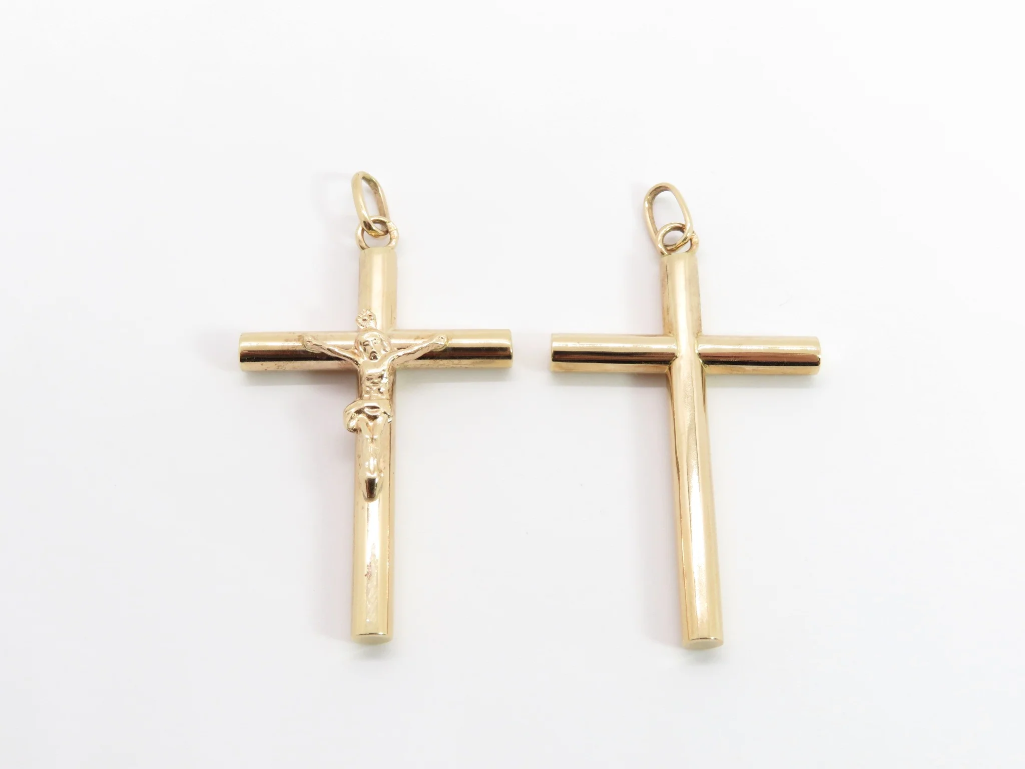 19.25k Yellow Gold Traditional X-Large Cross - Image 4
