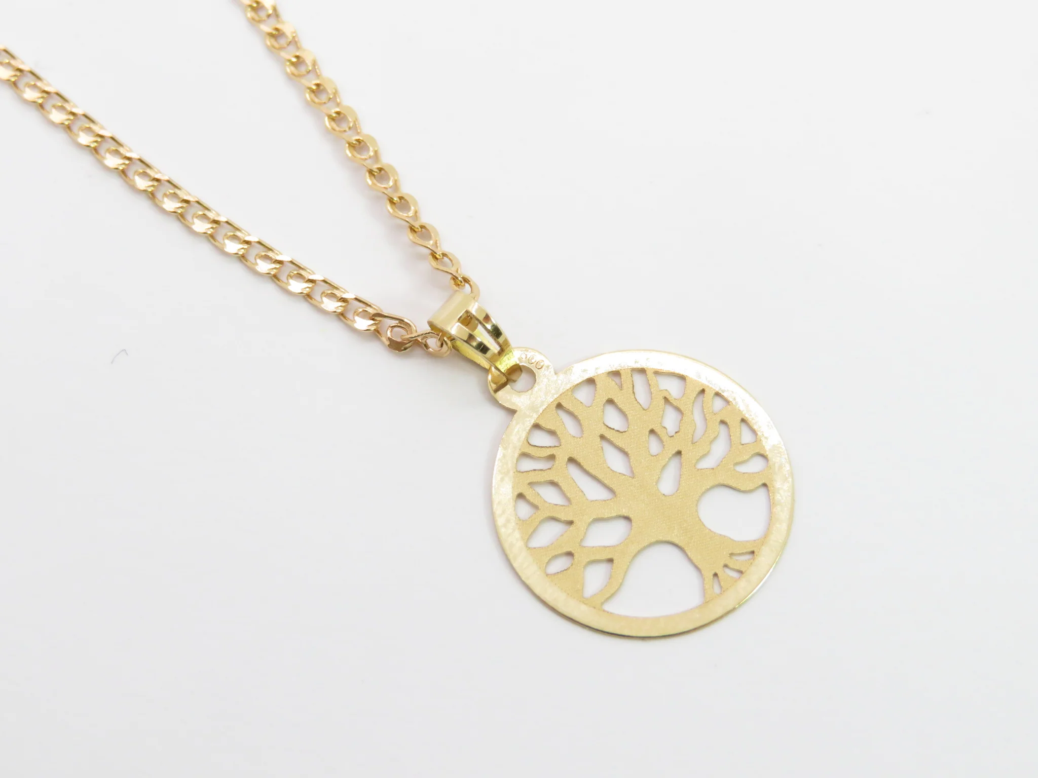 19.25k Yellow Gold Tree of Life Pendant - Image 3