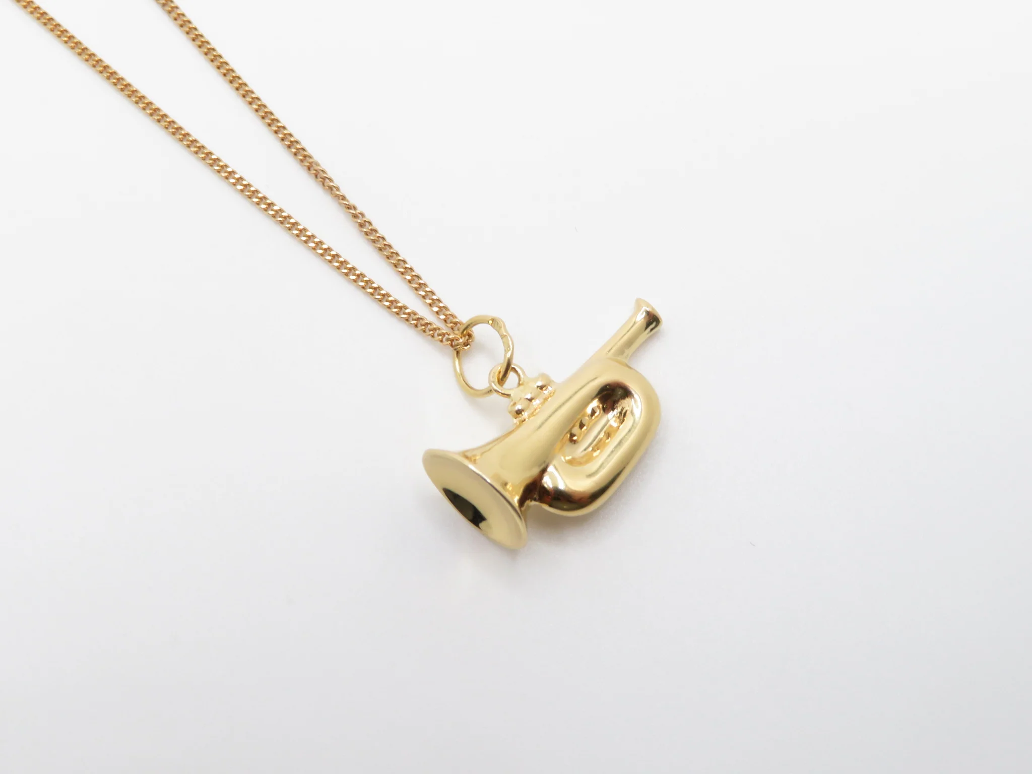 19.25k Yellow Gold Trumpet Charm - Image 4