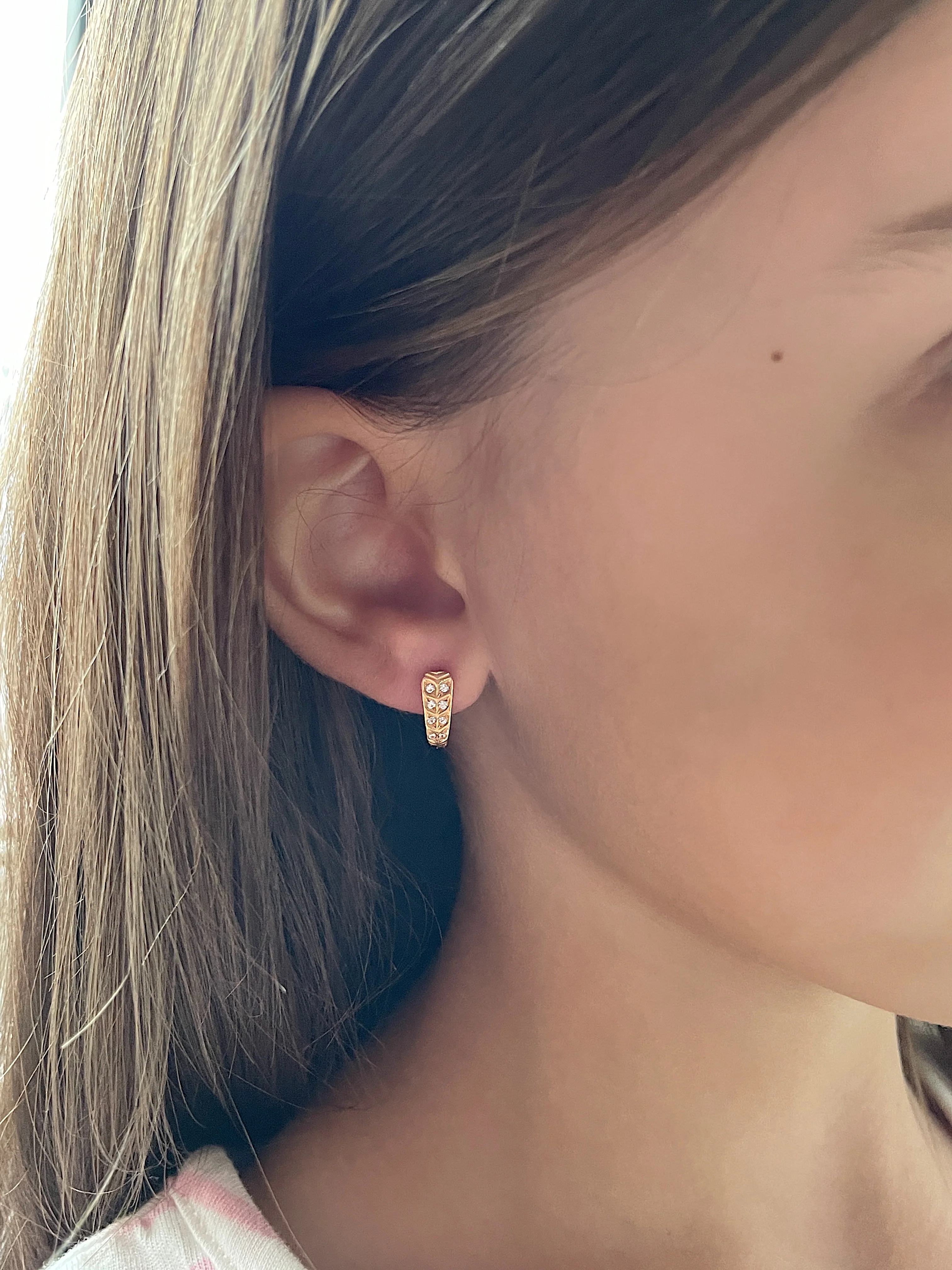 19.25k Yellow Gold Vine Earrings - Image 5