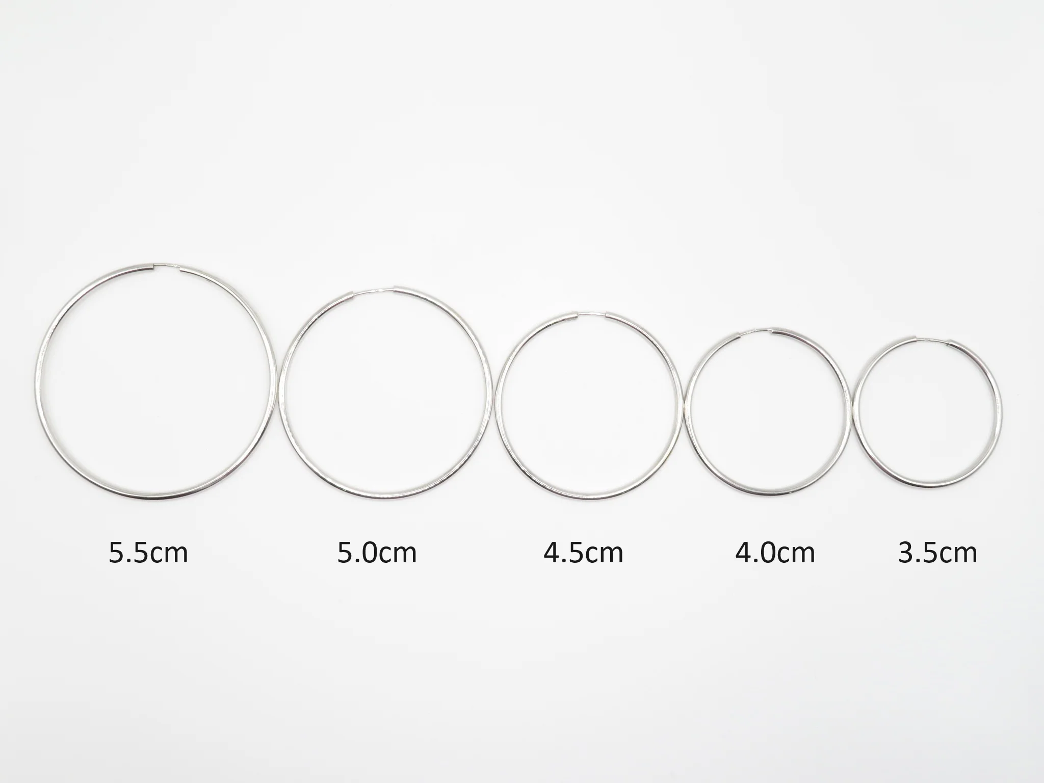 19.25k White Gold Large Sleeper Hoops - Image 16