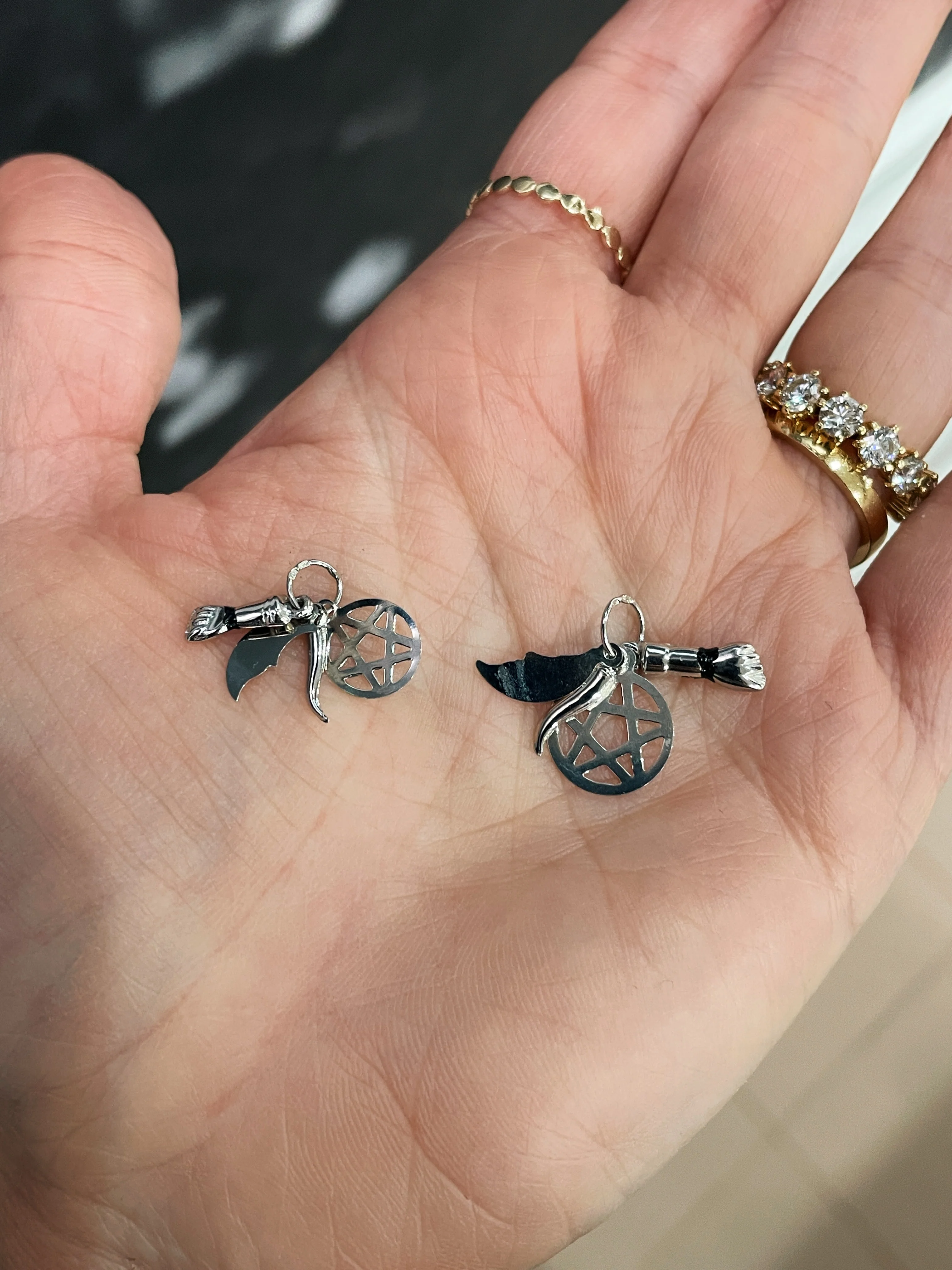 19.25k White Gold Figas Charm Set - Image 3