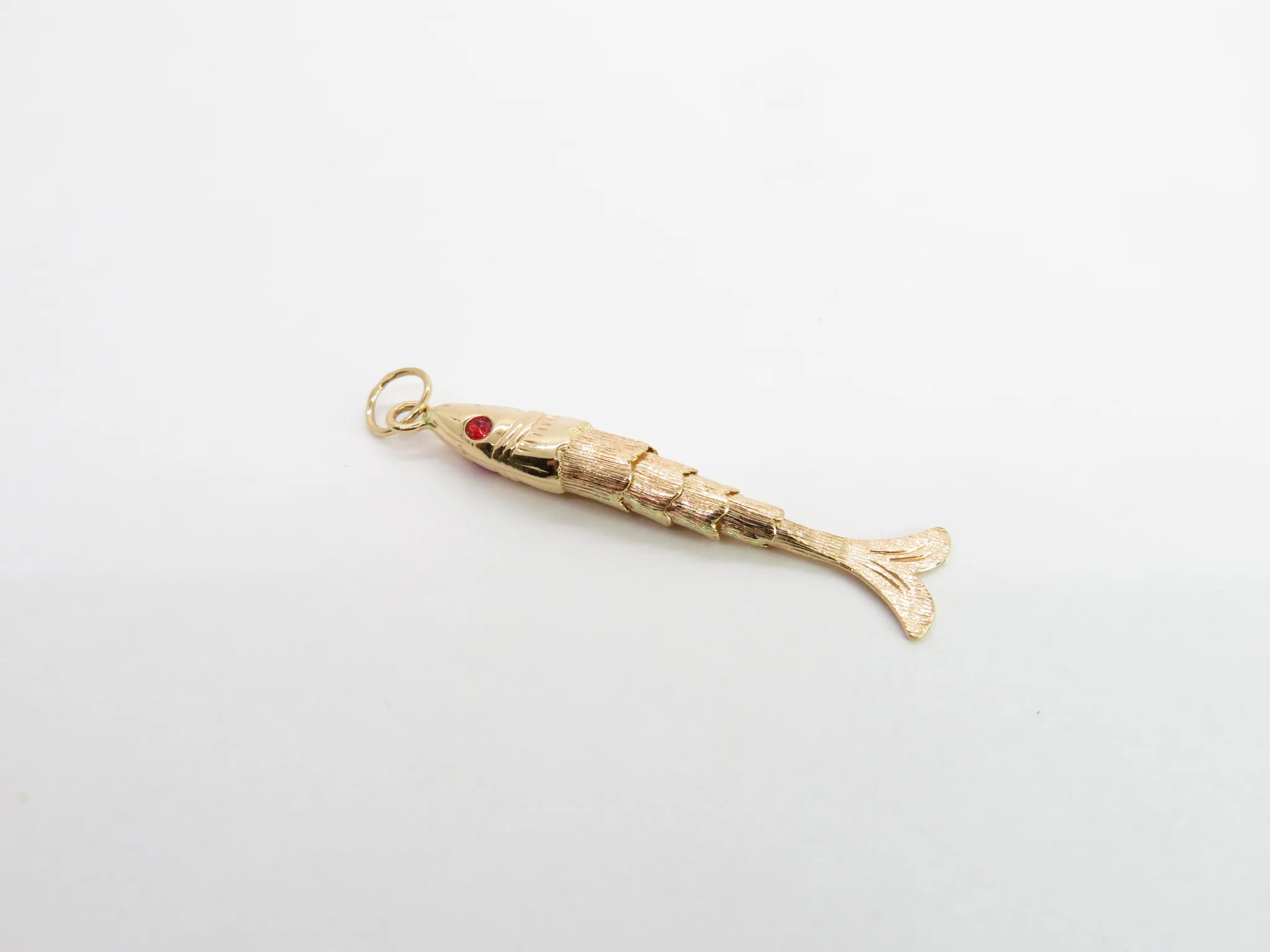 19.25k Yellow Gold Sardine Pendant - Image 6