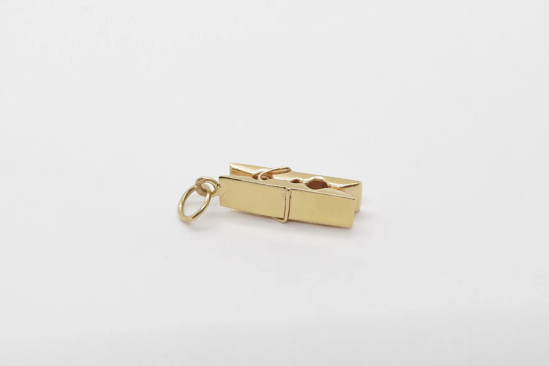19.25k Yellow Gold Clothespin Charm - Image 4