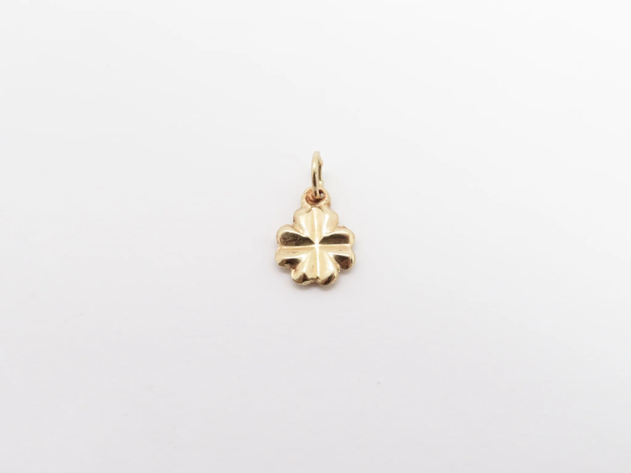 19.25k Yellow Gold Four Leaf Clover - Image 4