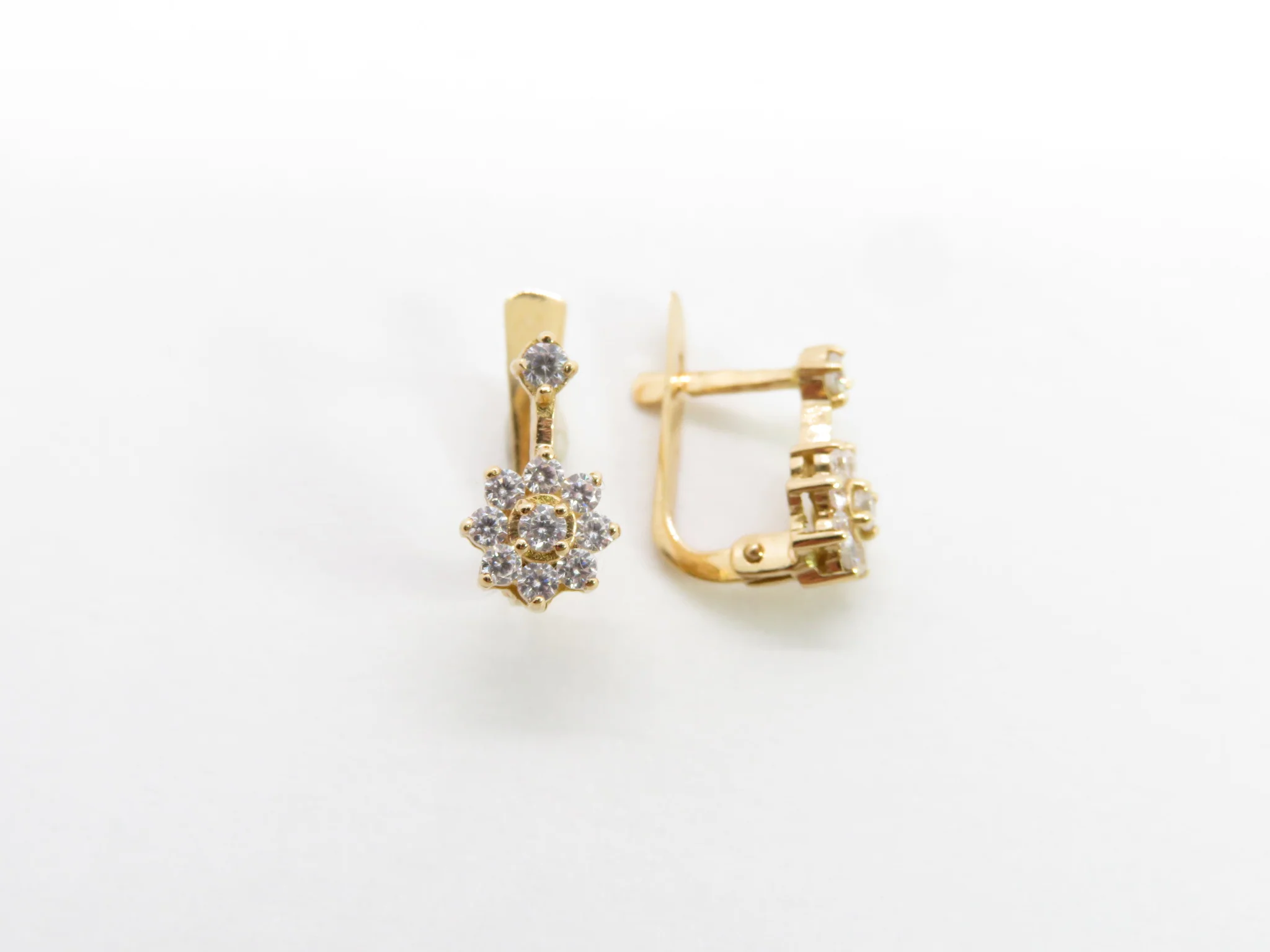 19.25k Yellow Gold Cluster Earrings