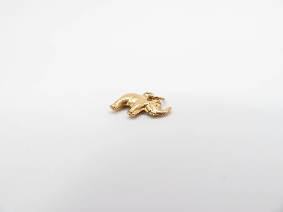 19.25k Yellow Gold Elephant Charm - Image 4
