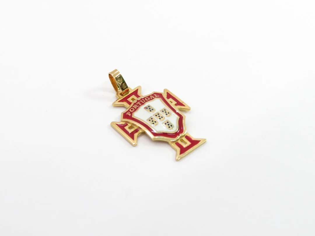 19.25k Yellow Gold Enamel Portuguese Crest
