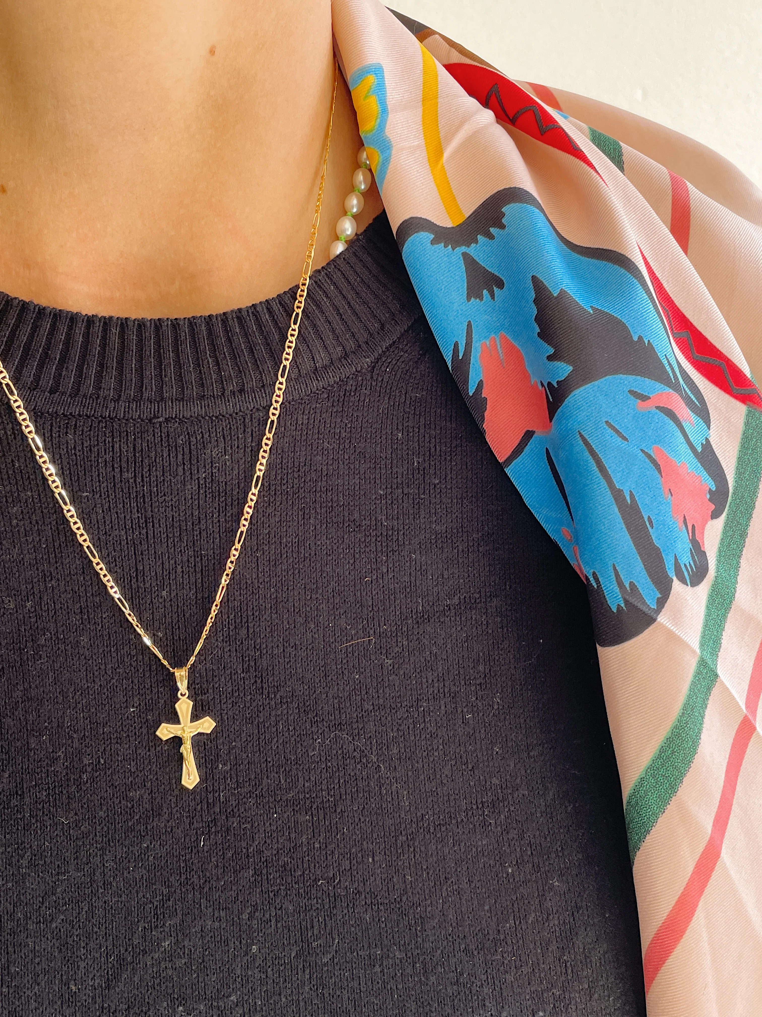 19.25k Yellow Gold Flat Anchor Figaro Link Necklace - Image 2