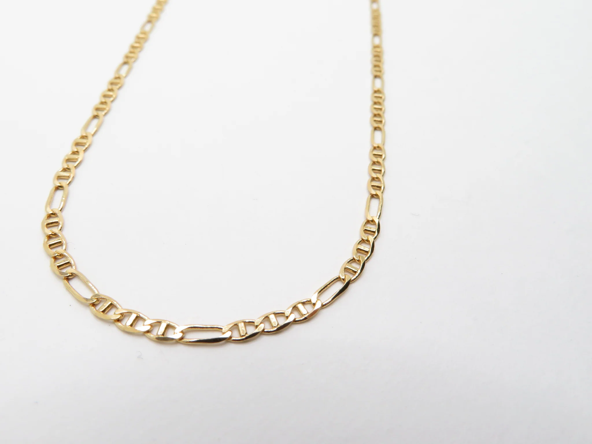 19.25k Yellow Gold Flat Anchor Figaro Link Necklace - Image 3