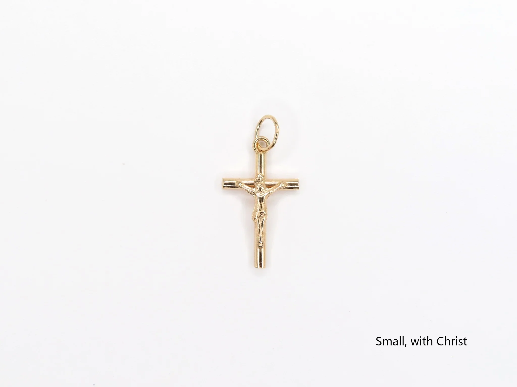 19.25k Yellow Gold Hollow Traditional Rounded Cross - Image 4