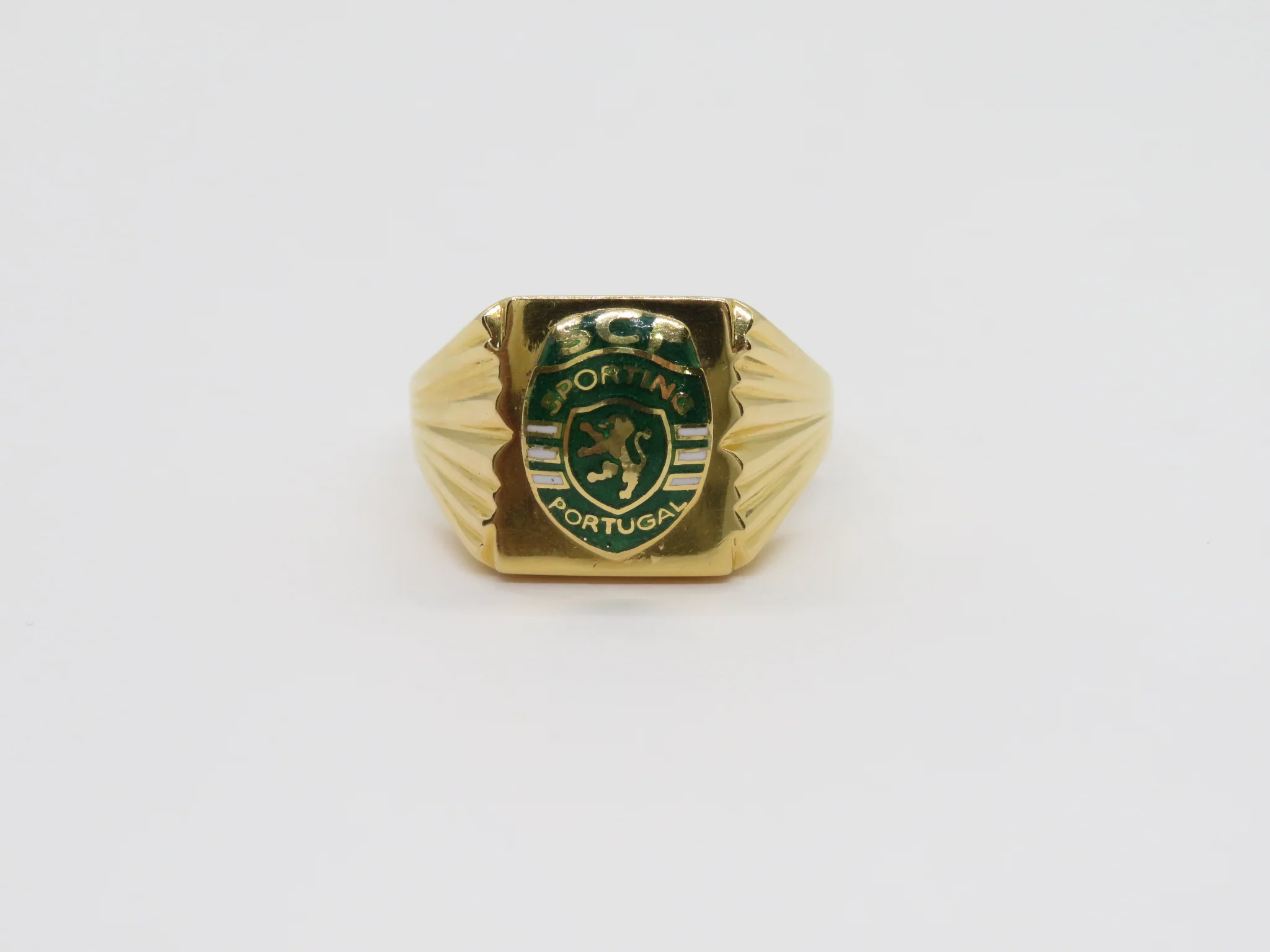 19.25k Yellow Gold Sporting Ring