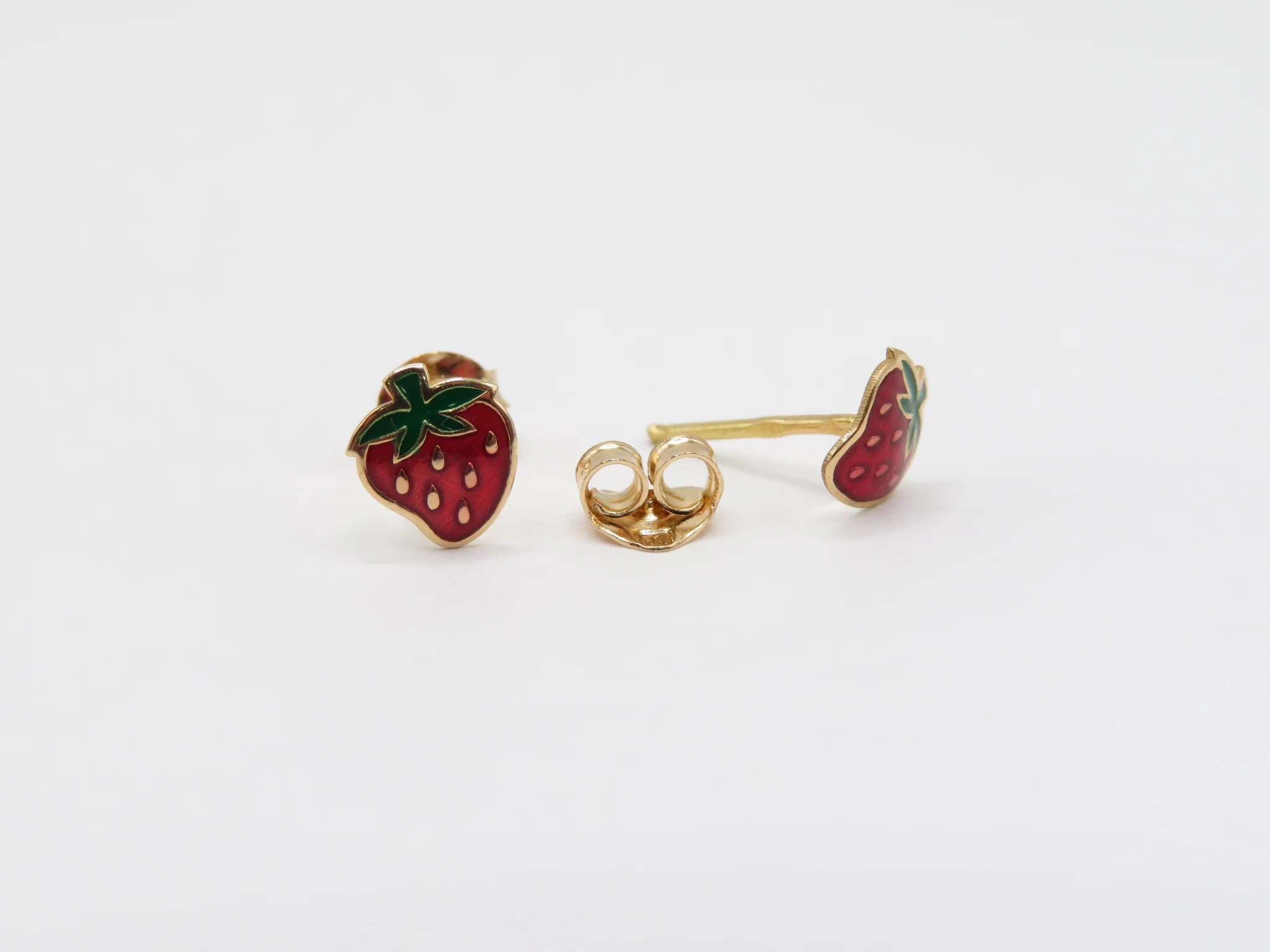 19.25k Yellow Gold Strawberry Studs - Image 3